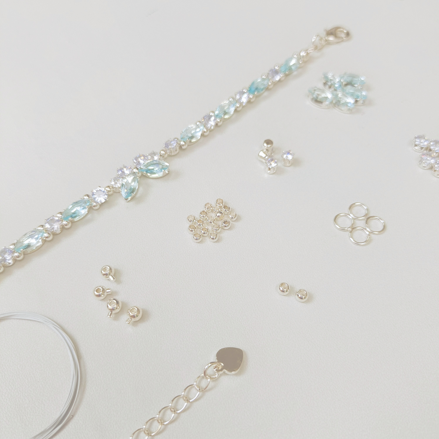 【No.36】 DIY Little Butterfly Bracelet Craft Kit – Handmade Jewelry Pastel Zircon & Beads with Full Tutorial