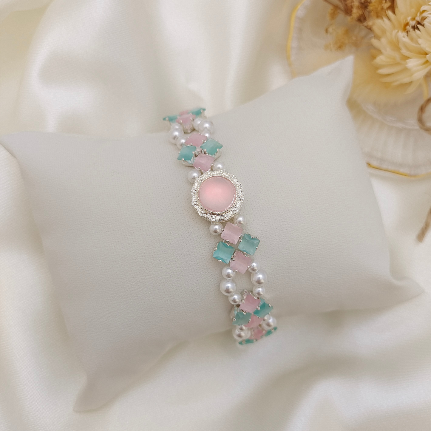 【No.61】 DIY Cat Eye Clover Double-Layer Handmade Bracelet Finished Piece | Elegant Pink & Blue Pearl Beaded Bracelet iFCraftorium