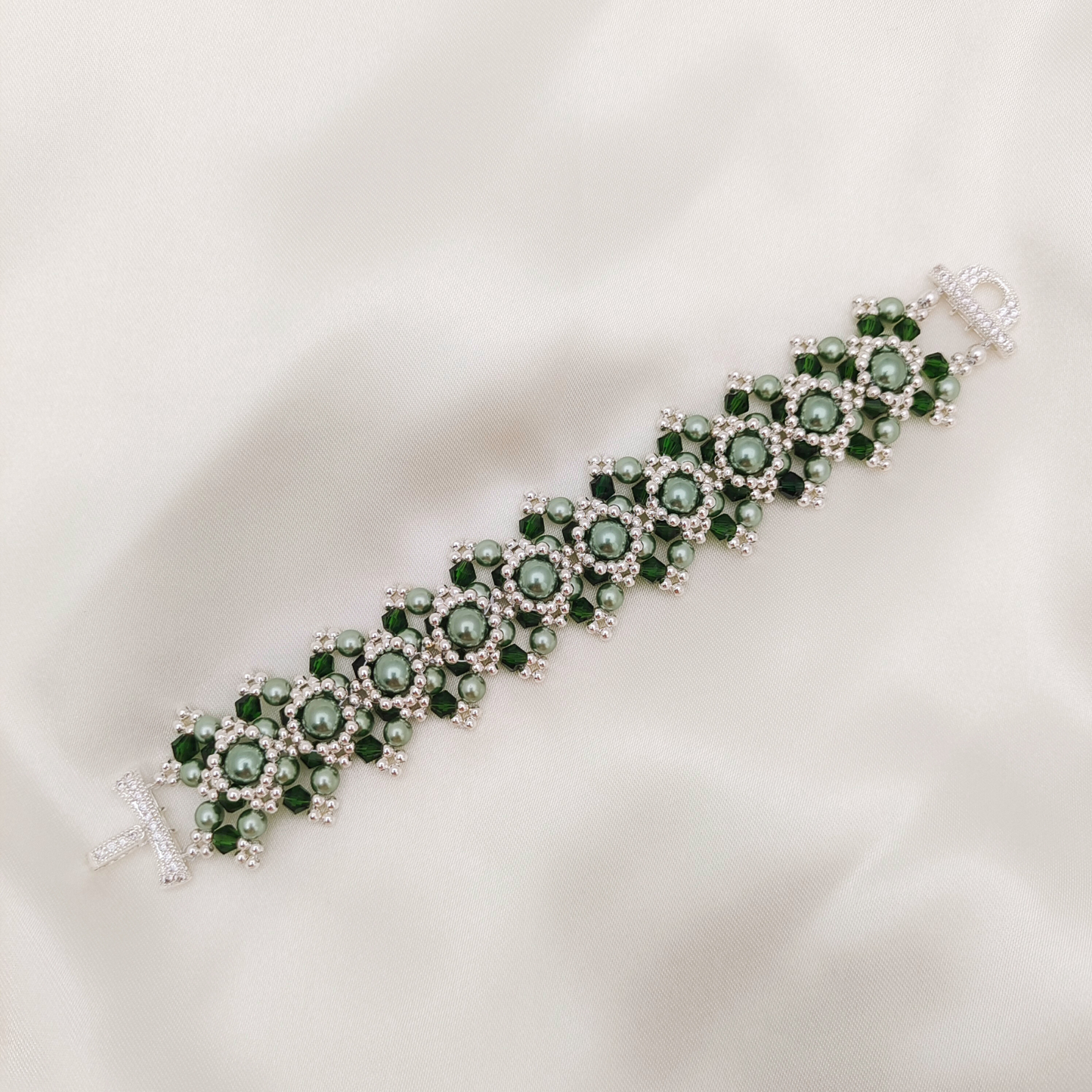 【No.53】 Vintage Peacock Green Handmade Bracelet Beaded Bracelet | Pearl & Crystal | Finished DIY Jewelry