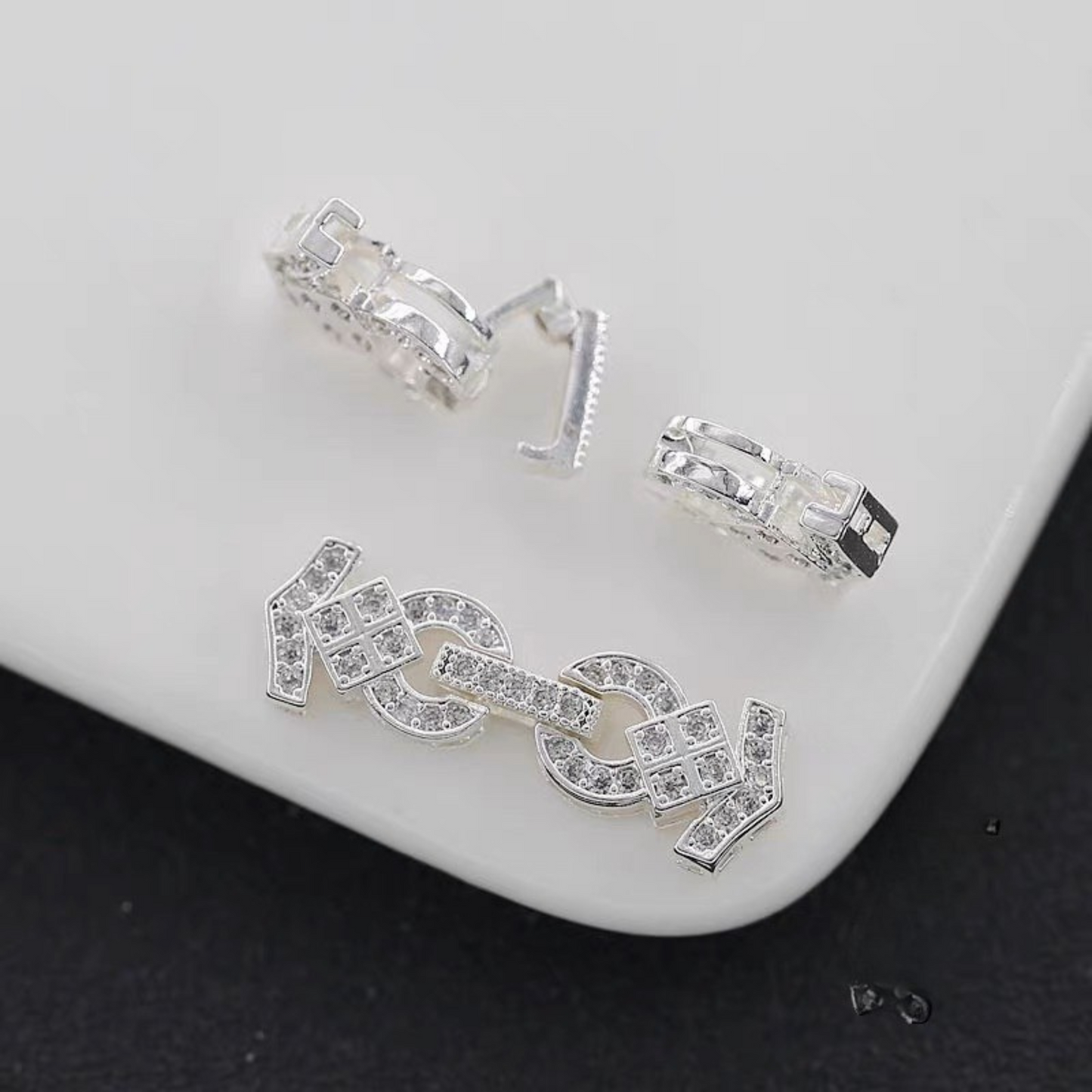 【B28】DIY Jewelry Clasp – 8-Shaped Strap Buckle | 18K Gold/Platinum Plated | Zircon Inlaid | Tarnish Resistant
