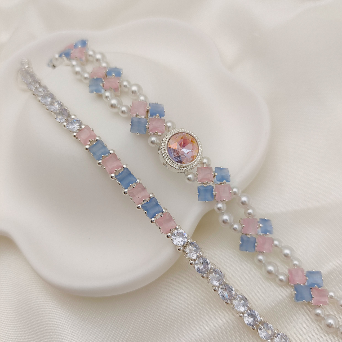 【No.61】 DIY Cat Eye Clover Double-Layer Handmade Bracelet Finished Piece | Elegant Pink & Blue Pearl Beaded Bracelet