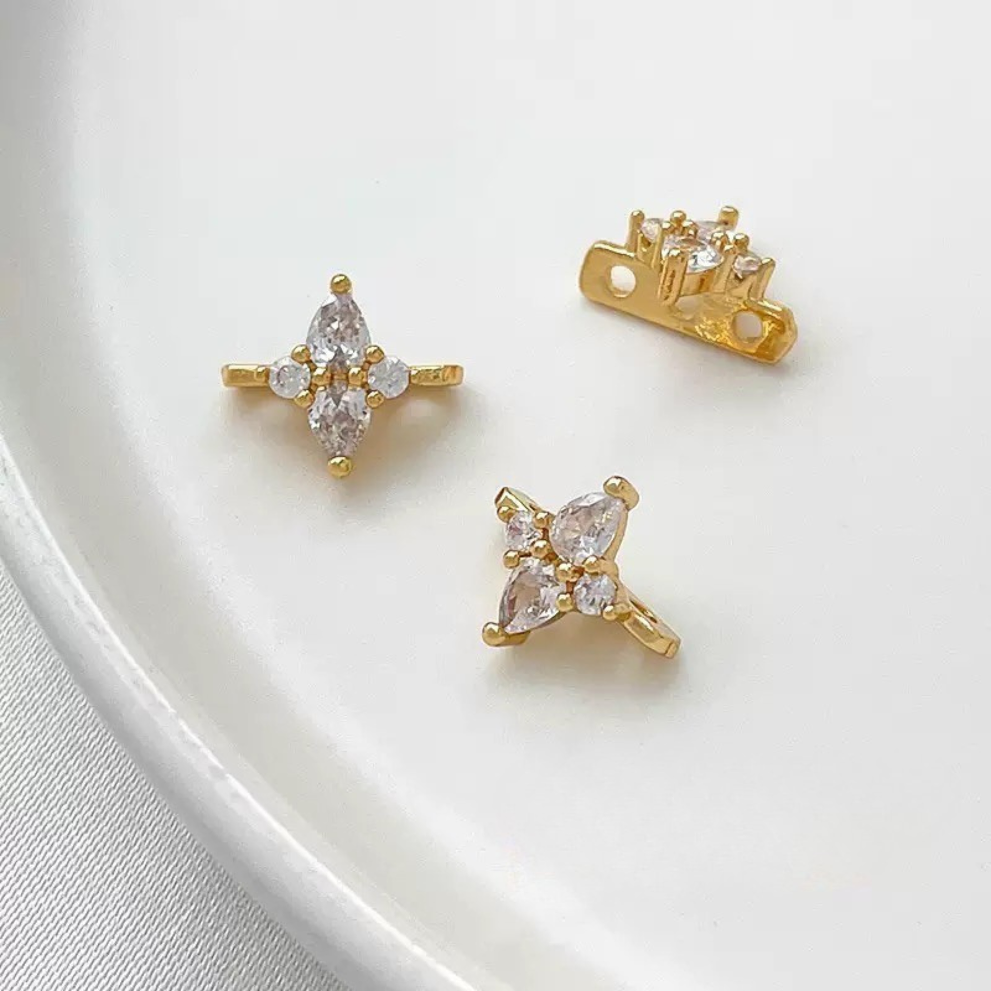 【S19】10PCS DIY Jewelry Spacer – 3-Hole Starburst Connector, Full Pave Zircon, 18K Gold Plated, High Color Retention, for Beaded Bracelet & Necklace Making iFCraftorium