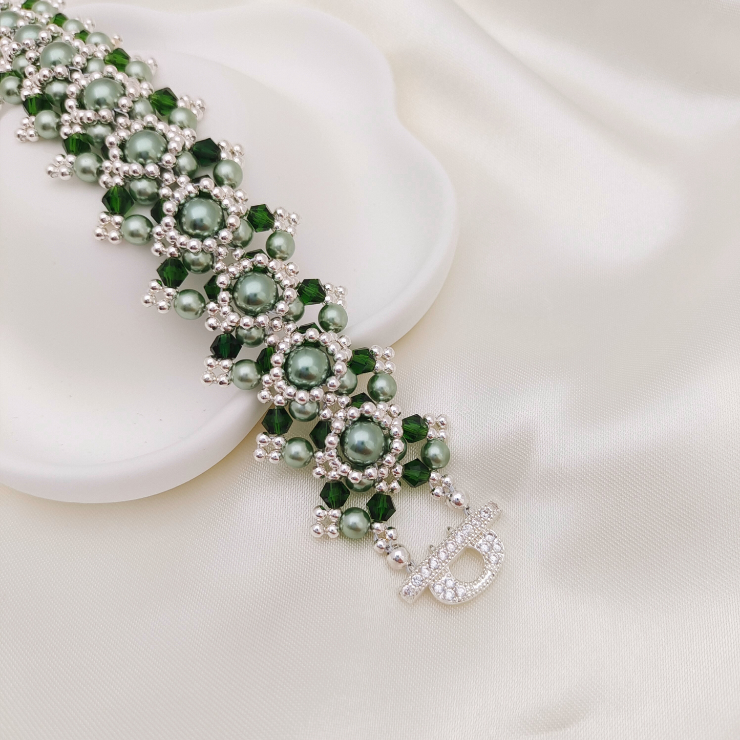 【No.53】 Vintage Peacock Green Handmade Bracelet Beaded Bracelet | Pearl & Crystal | Finished DIY Jewelry