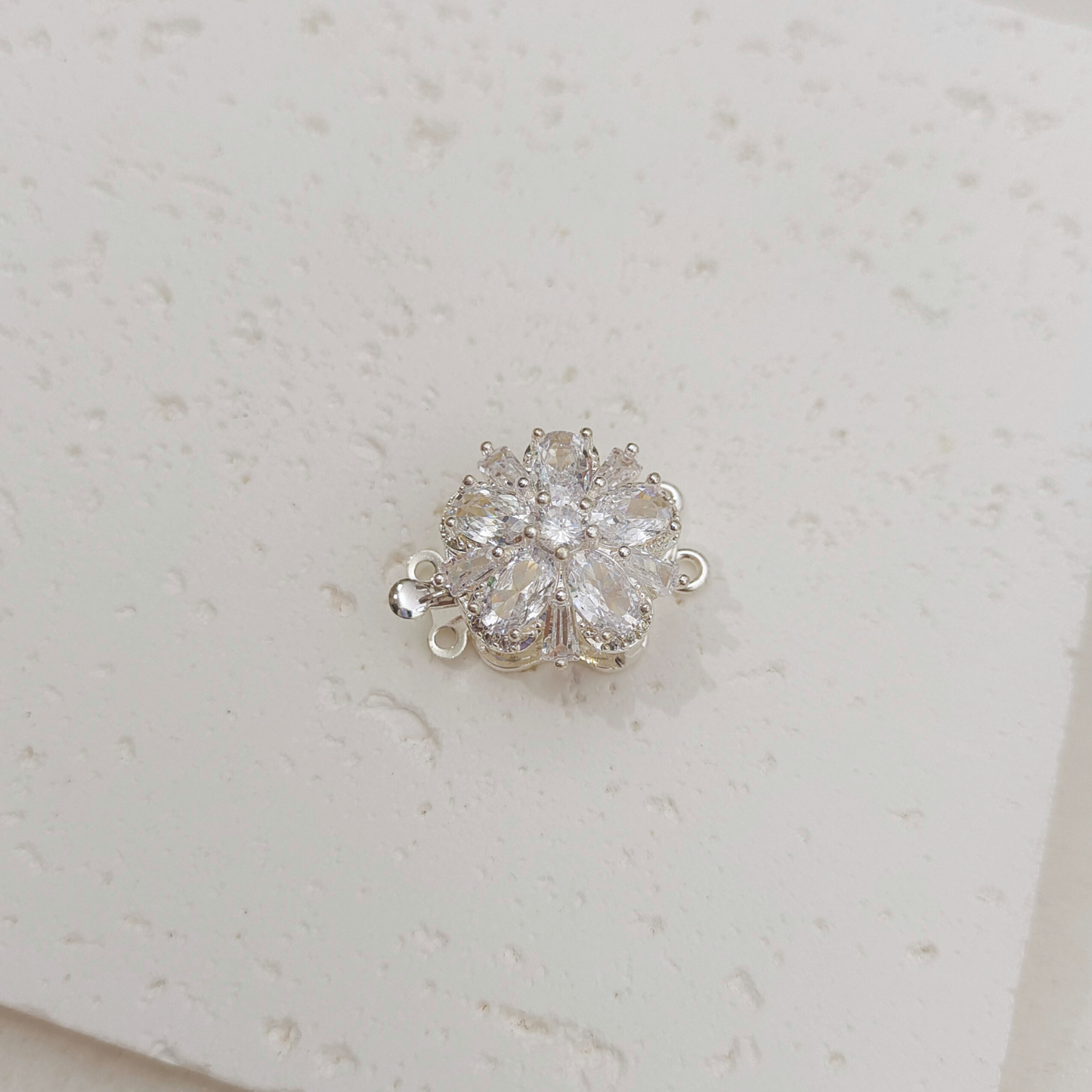 【B37】1PCS DIY Jewelry Findings White CZ Flower Clasp | Silver-Plated, Colorfast, Anti-Tarnish Beading Connector for Handmade Bracelets & Necklaces