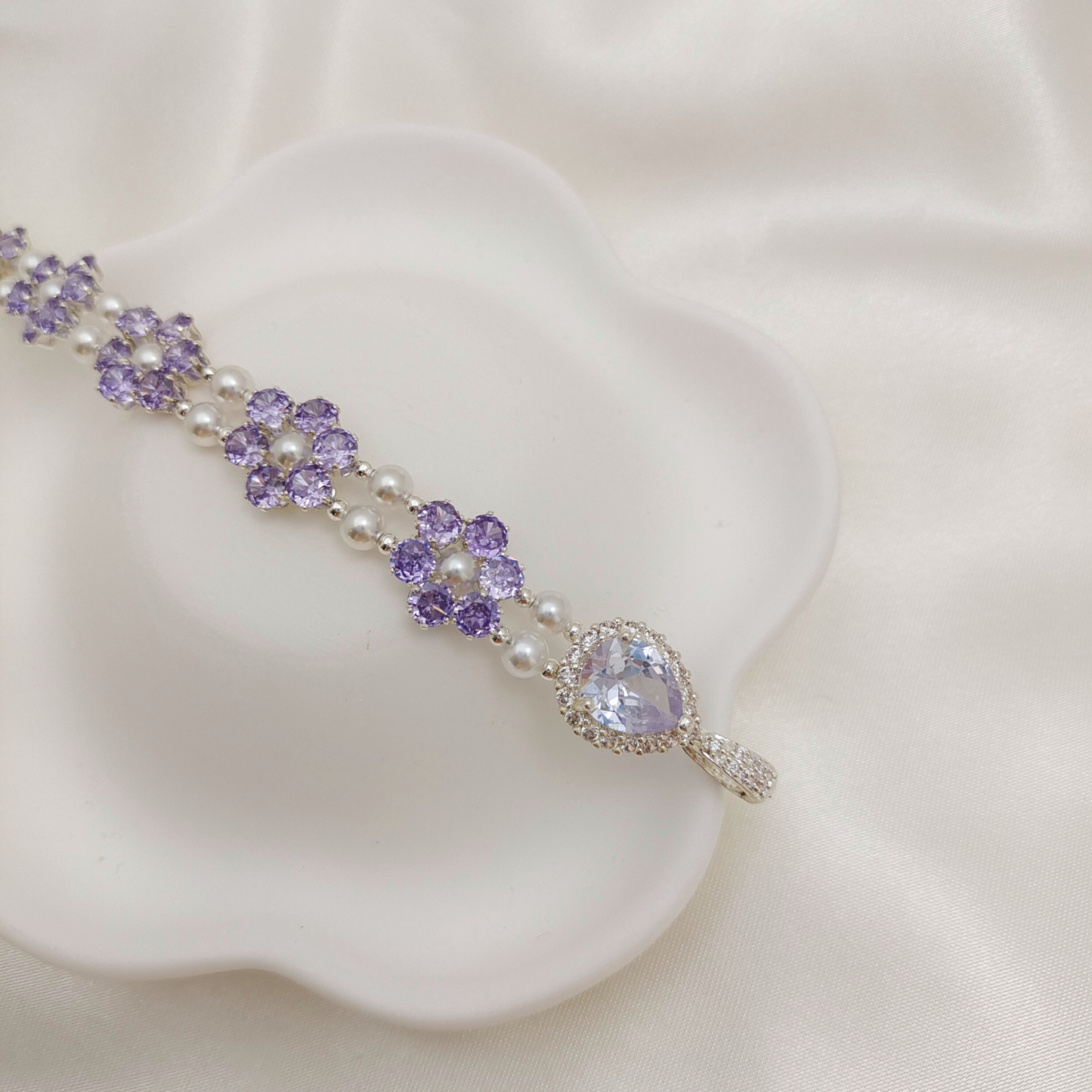 【No.69】Purple Daisy Handmade Bracelet – 4mm Purple CZ, Pearls & Drop-Shaped Clasp DIY Jewelry Gift for Her