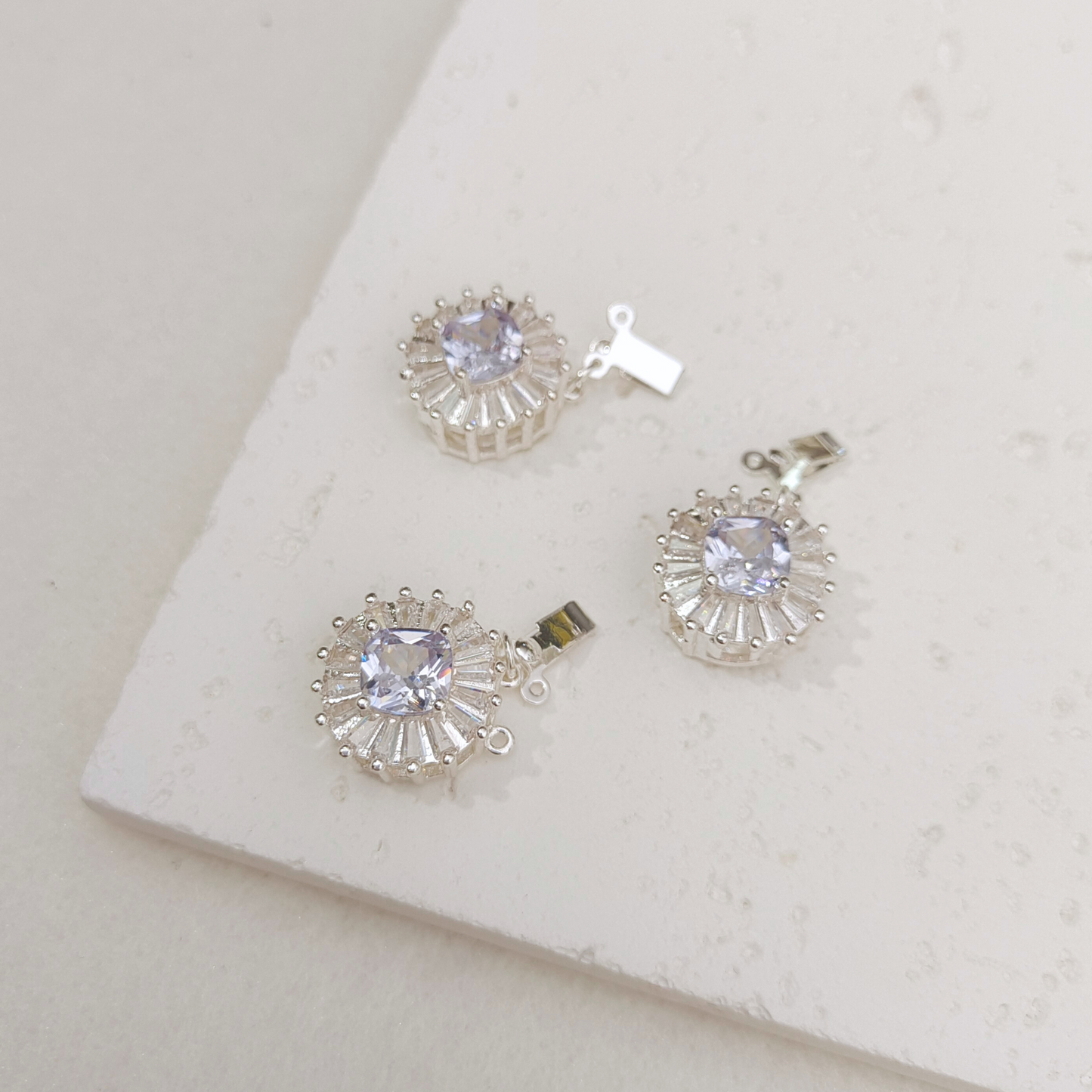 【B34】1PCS DIY Clasp – High-Color-Retention Thick Silver-Plated Copper with White Zircon, Non-Tarnish Beading Accessories for Handmade Bracelet/Necklace