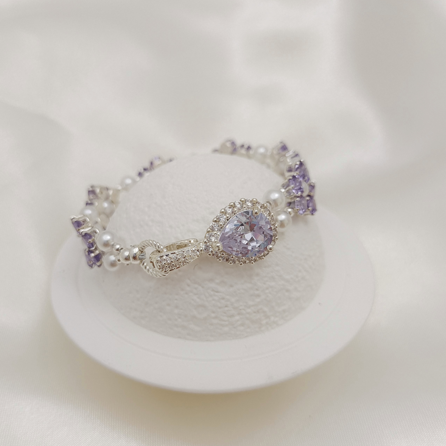 【No.69】 Purple Daisy DIY Bracelet Craft Kit – Purple CZ, Pearls, Drop Clasp & Full Tutorial Handmade Jewelry