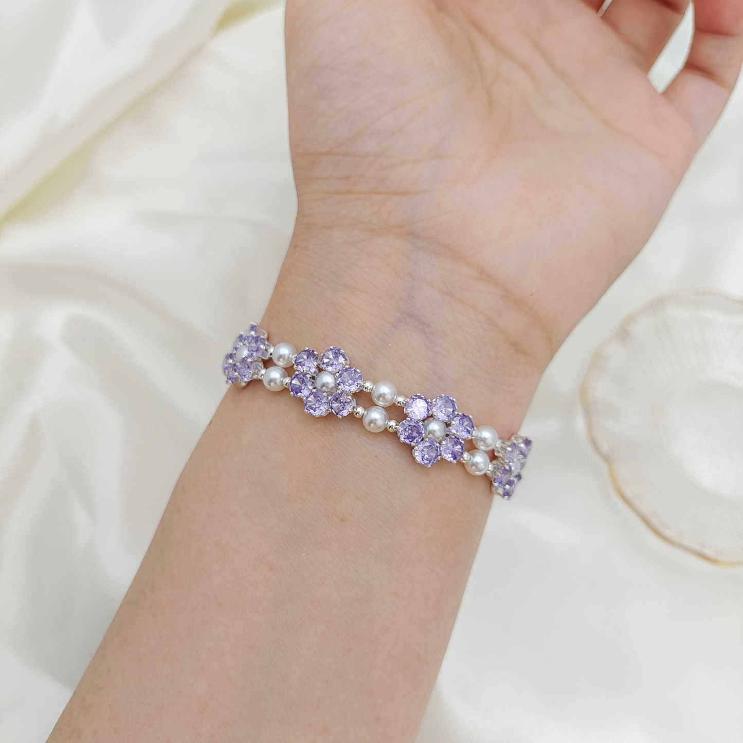 【No.69】 Purple Daisy DIY Bracelet Craft Kit – Purple CZ, Pearls, Drop Clasp & Full Tutorial Handmade Jewelry