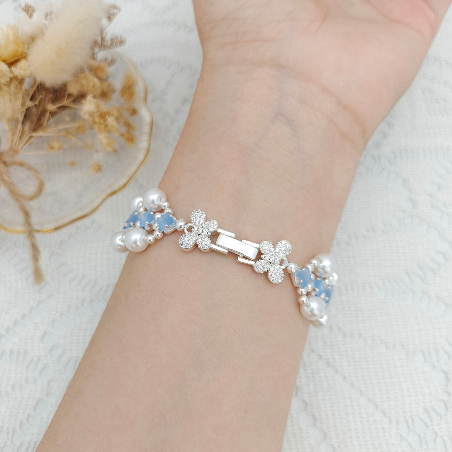 【No.86】DIY Bracelet Kit – French Court with Pearls & Cat Eye Square Beads