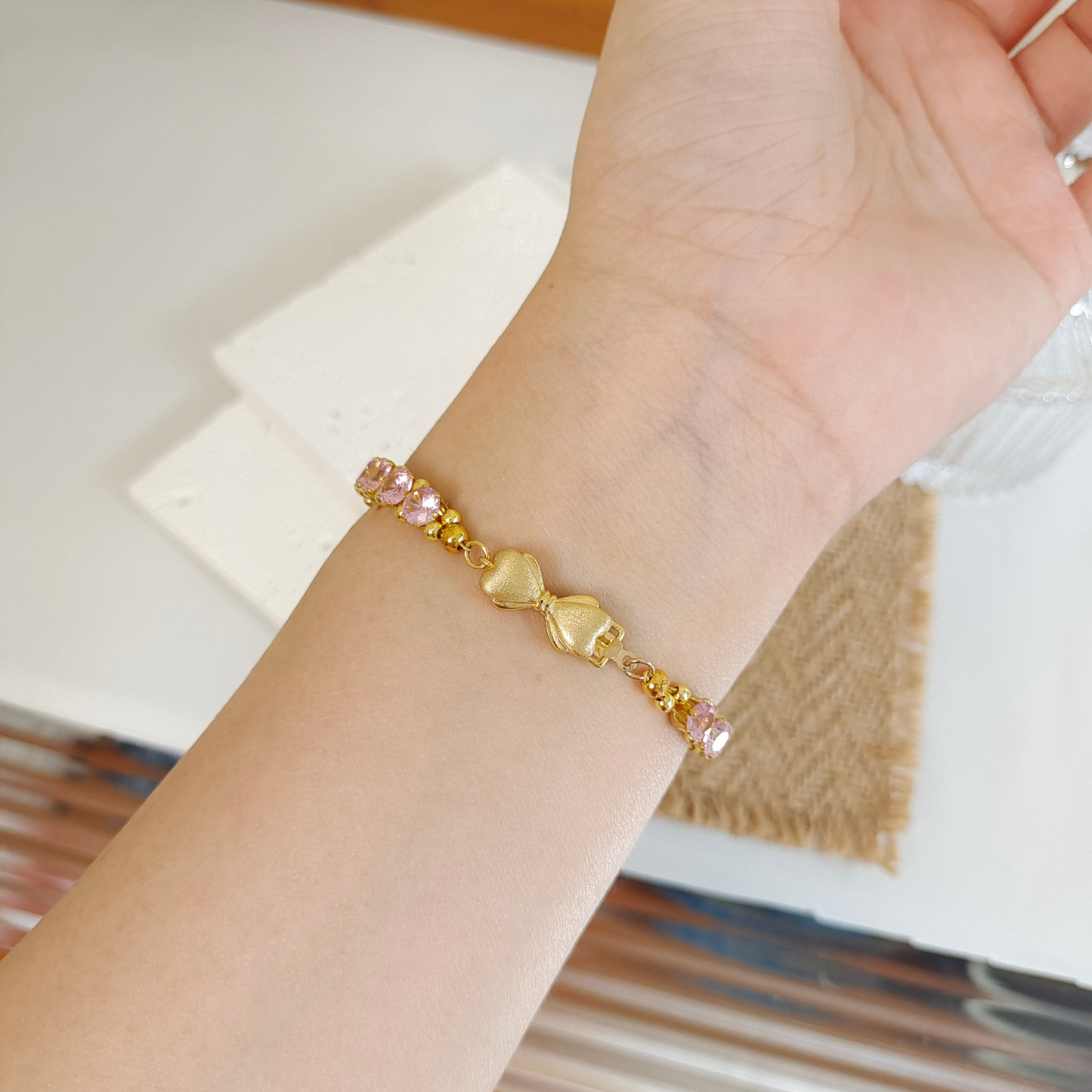 【No.47】 Lady Pink DIY Bracelet Craft Kit with Pink Zircon and Pearl Handmade Jewelry – Gold Bow Clasp