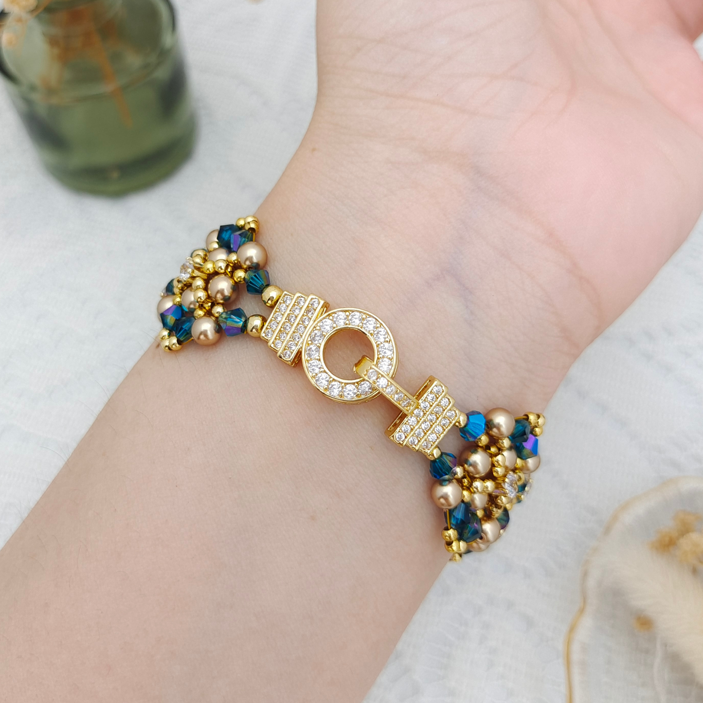 【No.102】Handmade Bracelet – Phantom Opera Crystal & Pearl with O-Clasp | Elegant Gothic-Inspired Jewelry