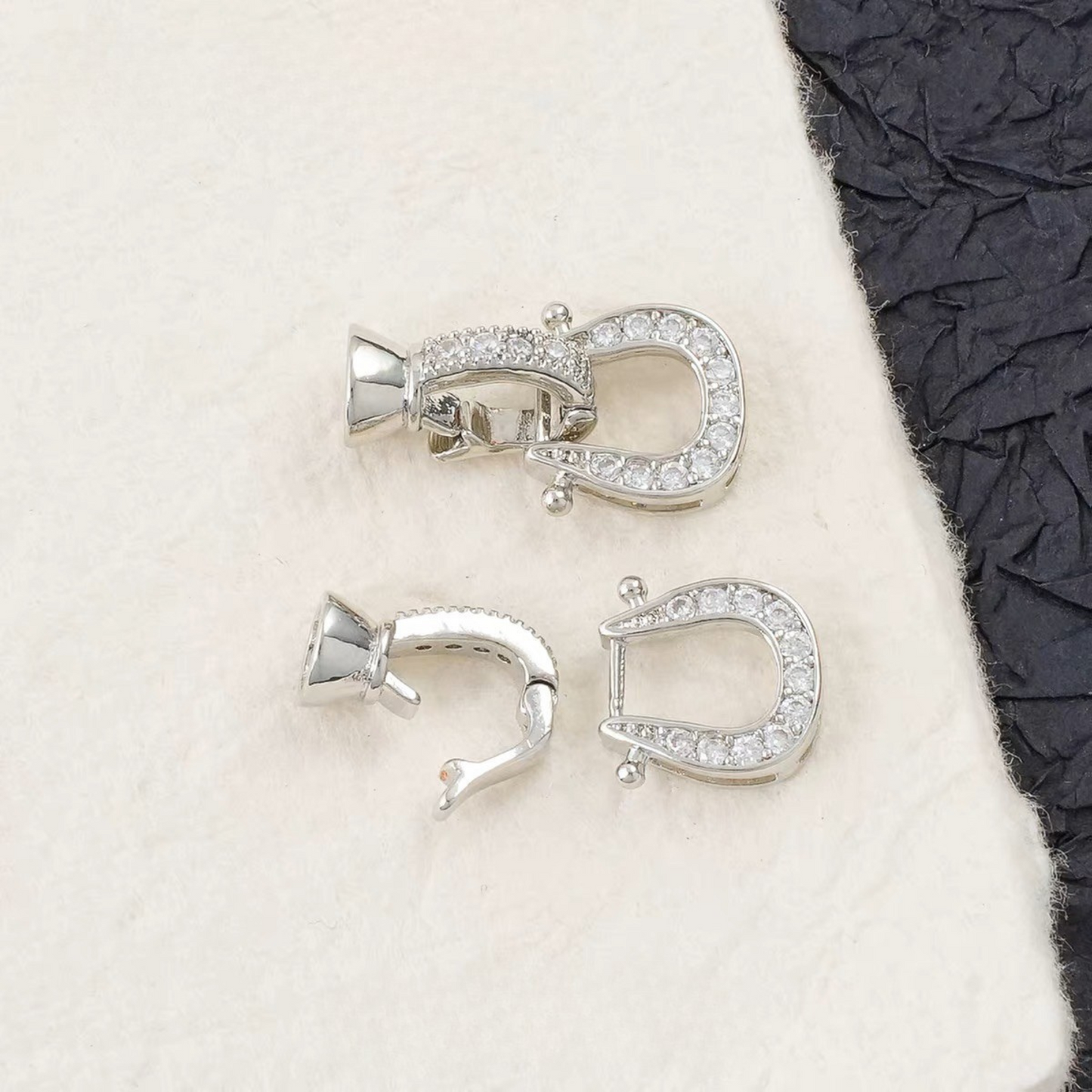 【B19】1PCS Horseshoe Clasp Connector – Micro Pave Rhinestone DIY Jewelry Findings | 19.3×10.6mm