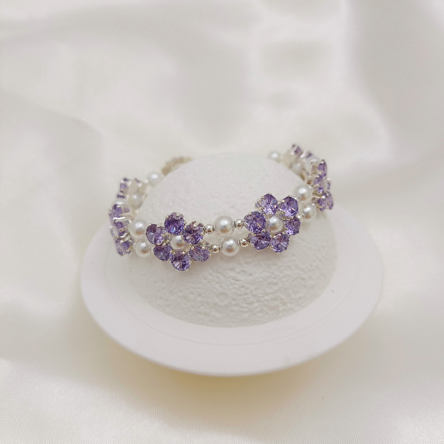 【No.69】Purple Daisy Handmade Bracelet – 4mm Purple CZ, Pearls & Drop-Shaped Clasp DIY Jewelry Gift for Her iFCraftorium