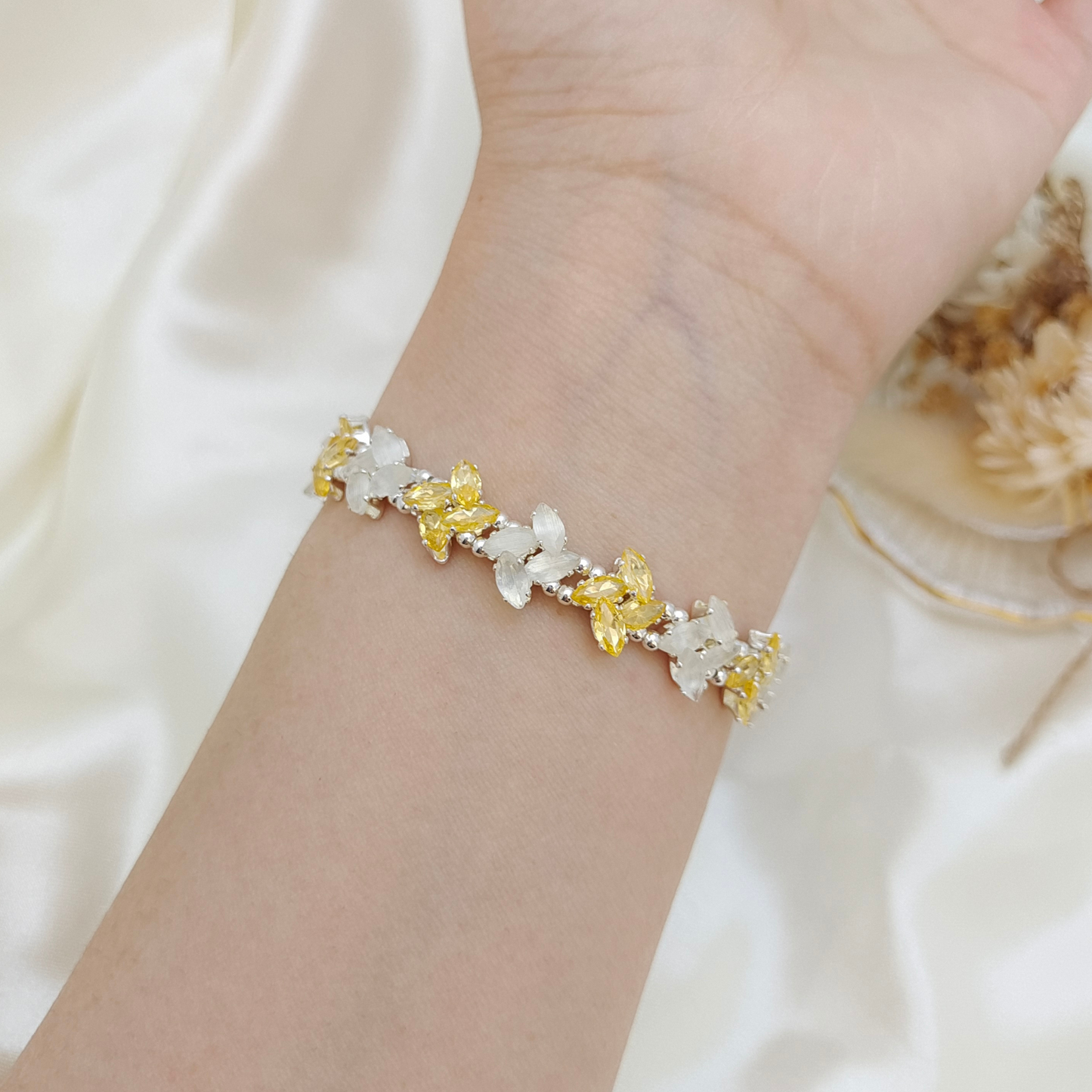 【No.81】 Handmade Bracelet – Pinwheel with Crystal & Cat Eye Marquise Beads | Mermaid Tail Clasp DIY Jewelry Gift fir Her