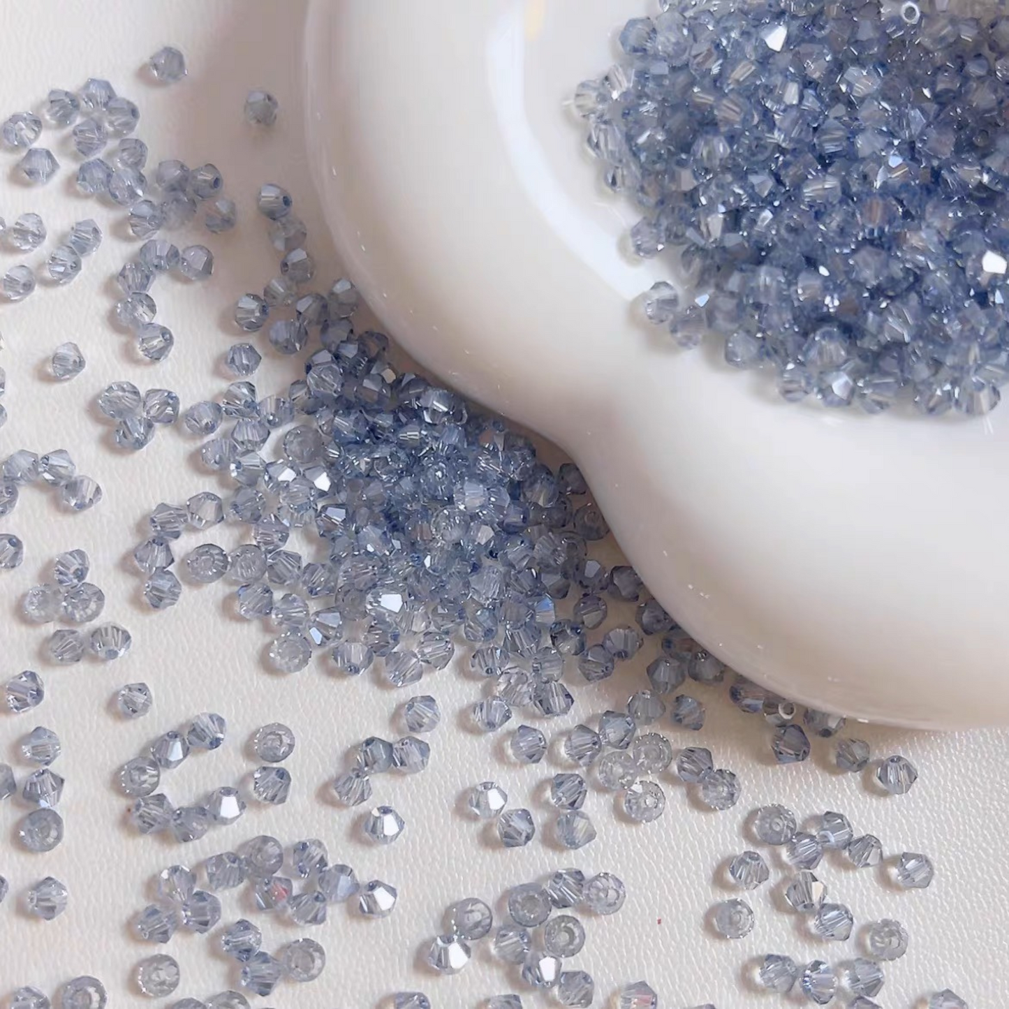 【L06】200pcs 3mm Transparent Diamond-Cut Glass Beads – Spacer Beads for DIY Bracelets & Necklaces