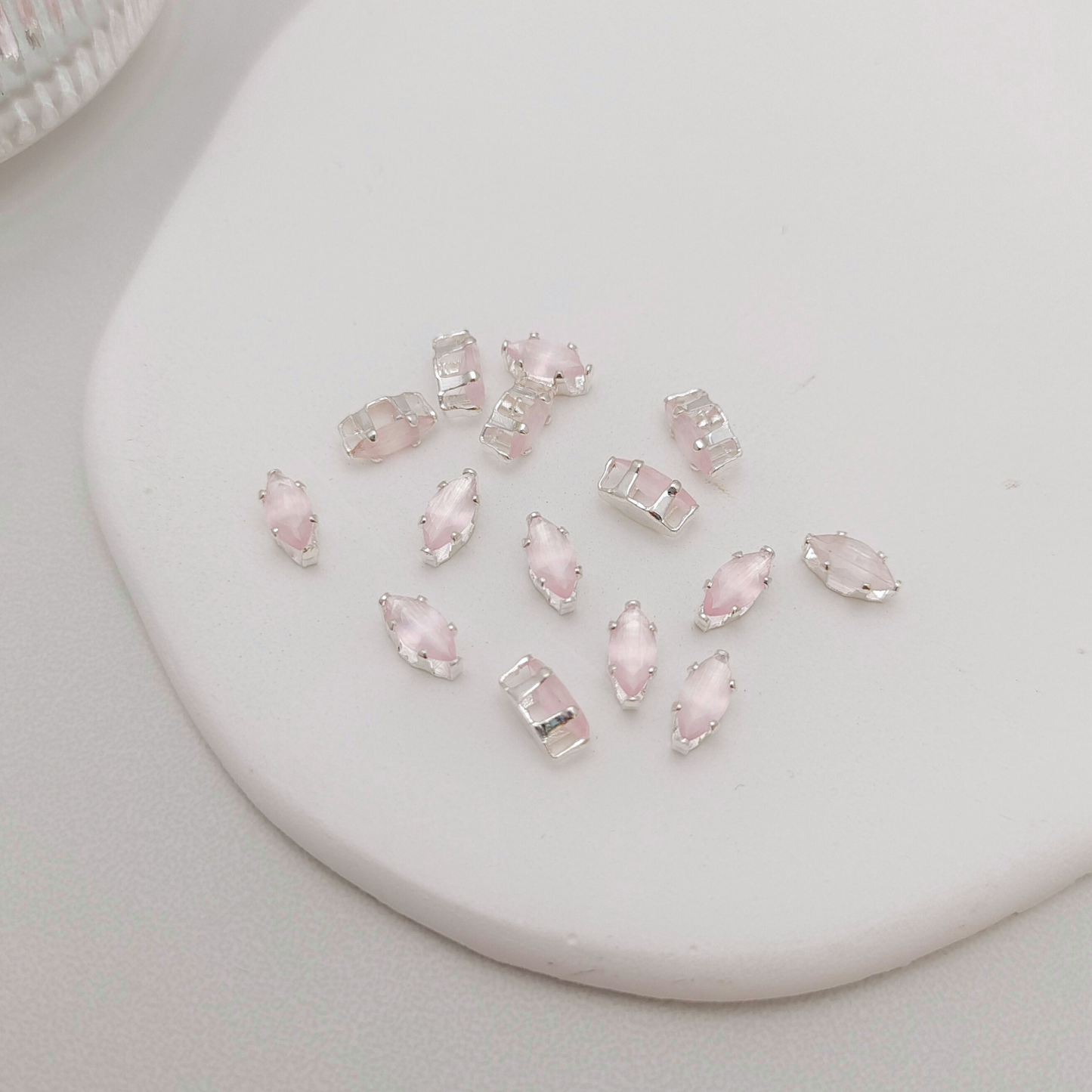 【A30】50PCS DIY Jewelry Findings – 3×6mm Six-Prong Marquise-Cut CZ Stones | Silver-Plated, Tarnish-Resistant Beads for Handmade Bracelets/Necklaces