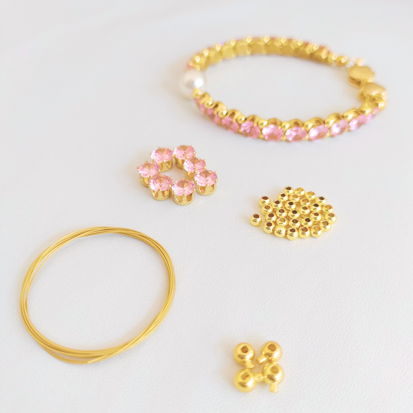 【No.47】 Lady Pink DIY Bracelet Craft Kit with Pink Zircon and Pearl Handmade Jewelry – Gold Bow Clasp