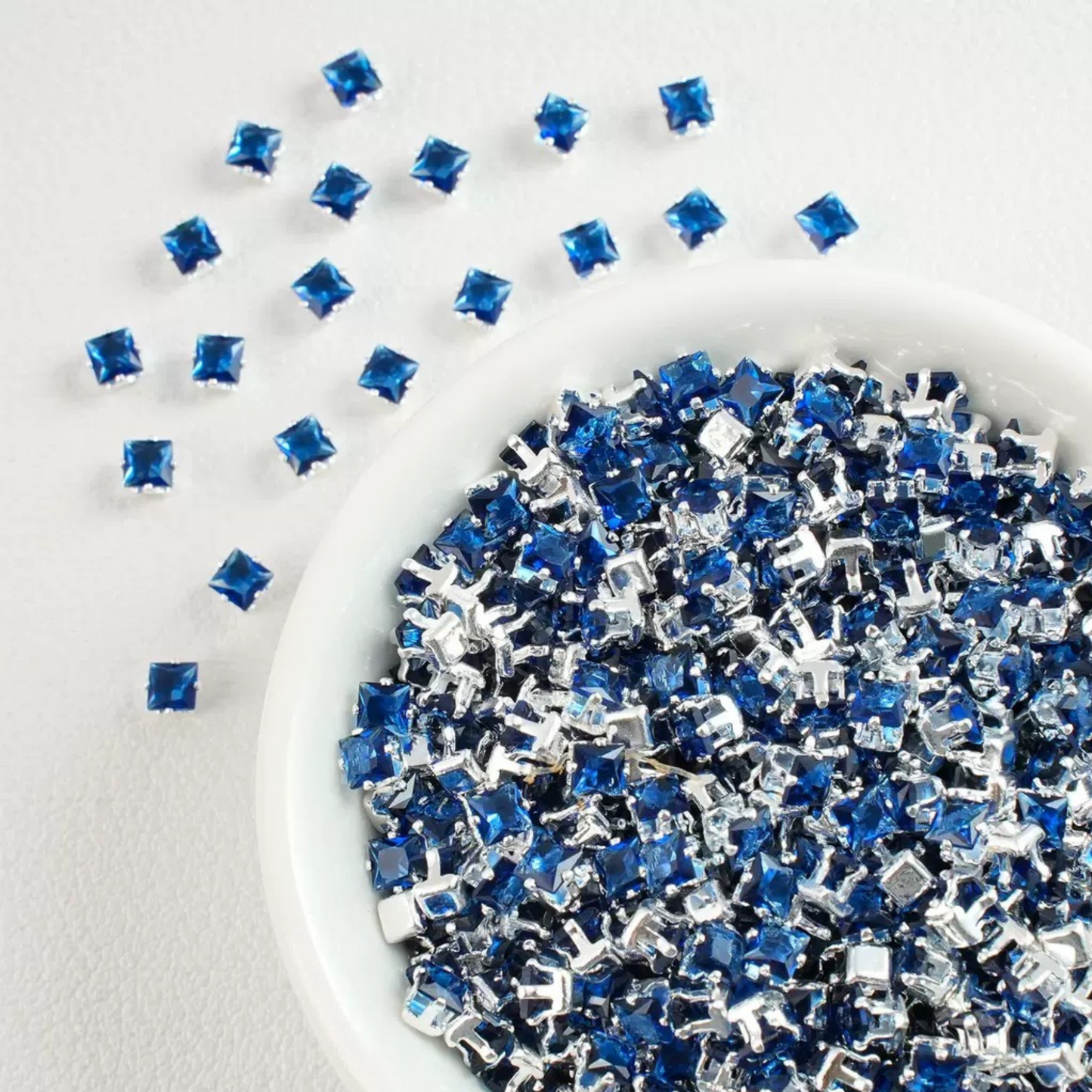 【A08】50pcs Square Zircon Beads – 3x3mm Silver-Claw DIY Spacer for Handmade Jewelry