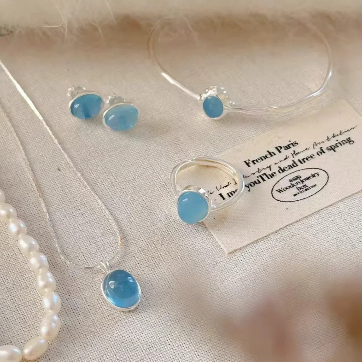 Aquamarine necklace close-up