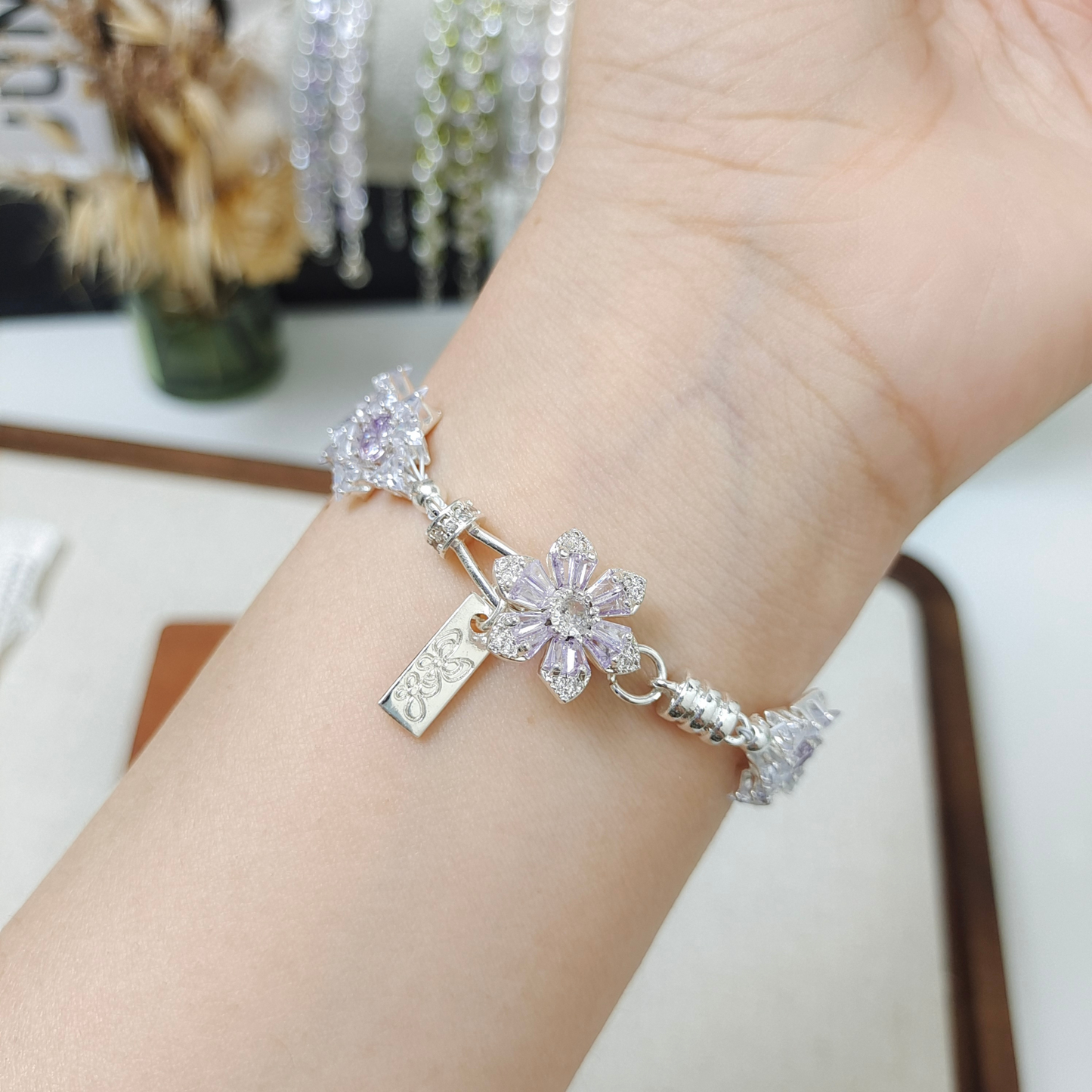 Wearing effect of six-pointed star zircon beaded bracelet