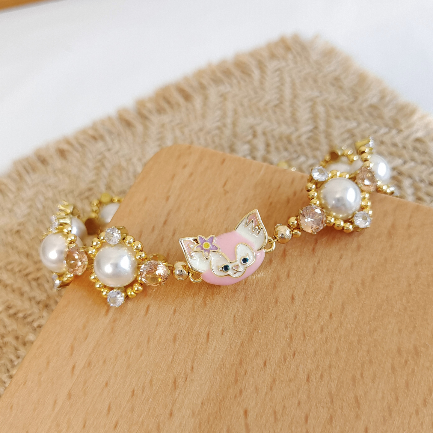Handmade pearl bracelet with LinaBell-style clasp charm