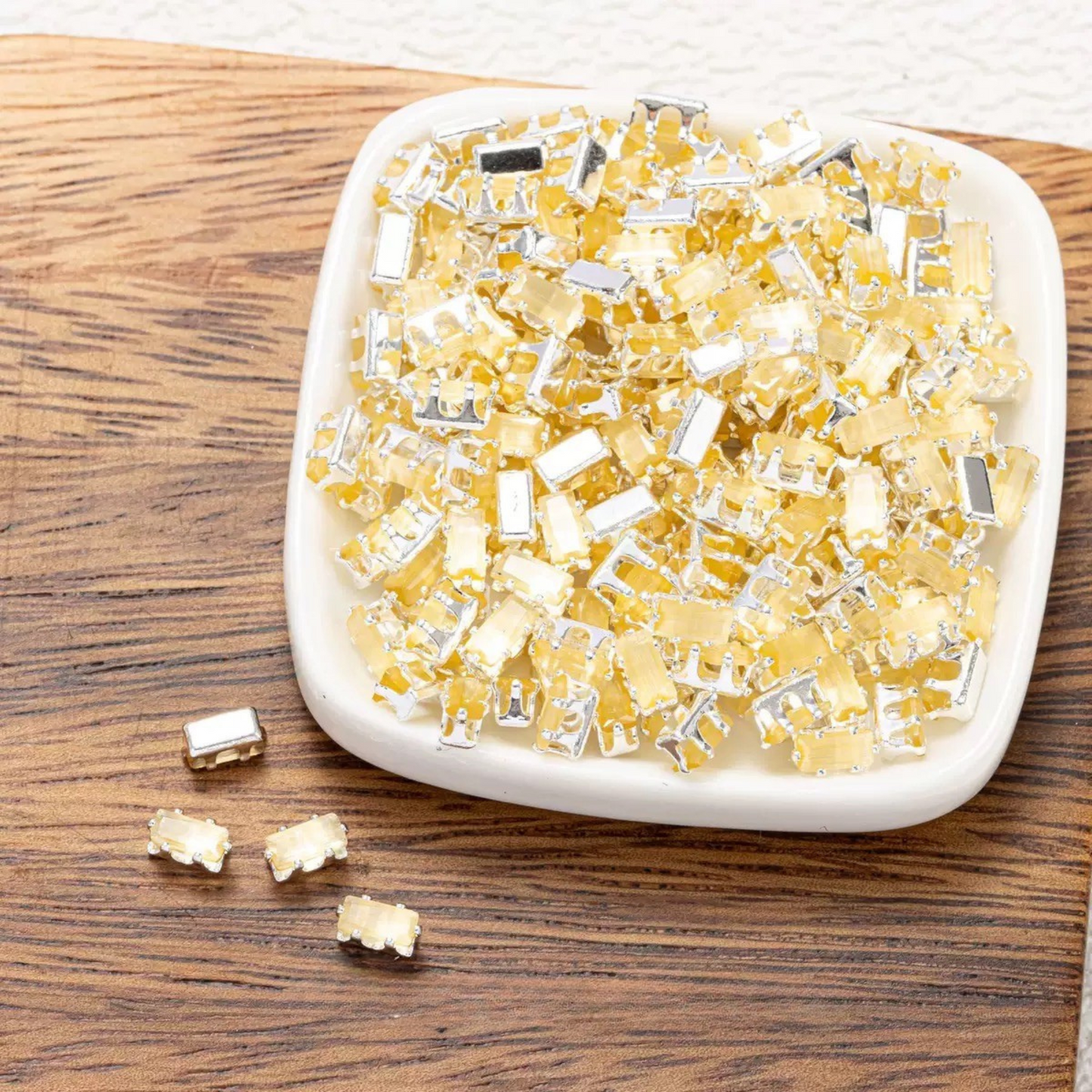 【C04】50pcs Cat Eye CZ Rectangle Beads – 2.5×5mm, Silver-Plated Claw Setting, for DIY Bracelets & Necklaces