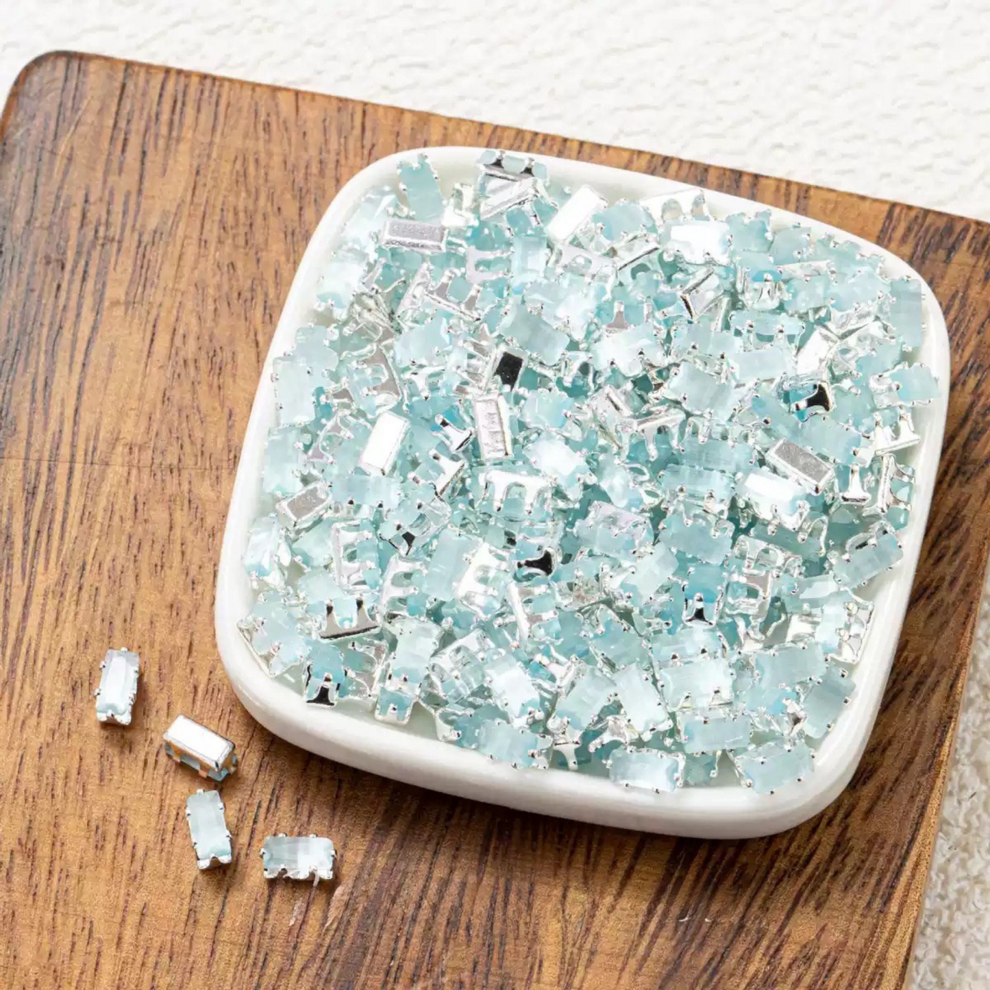 【C04】50pcs Cat Eye CZ Rectangle Beads – 2.5×5mm, Silver-Plated Claw Setting, for DIY Bracelets & Necklaces