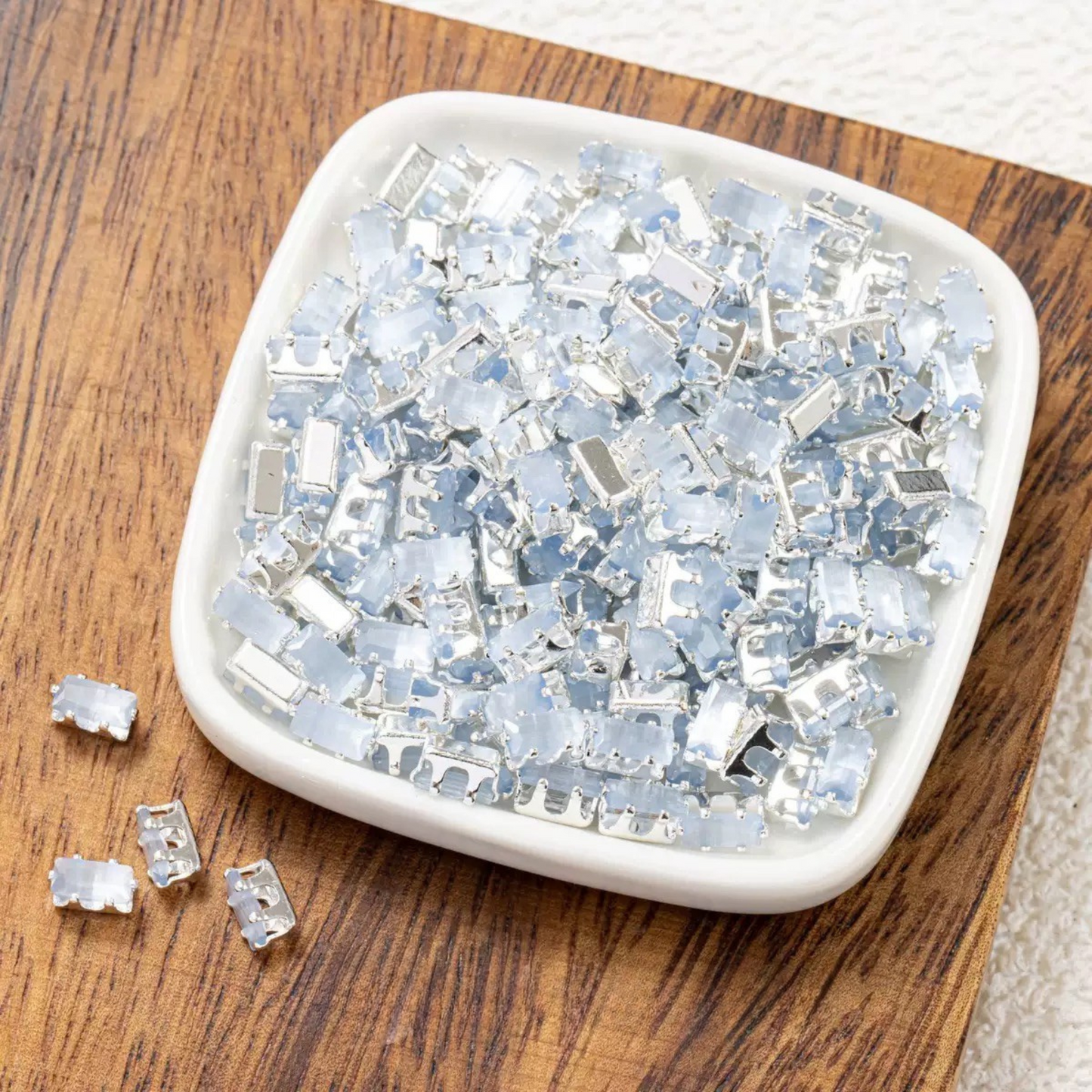 【C04】50pcs Cat Eye CZ Rectangle Beads – 2.5×5mm, Silver-Plated Claw Setting, for DIY Bracelets & Necklaces