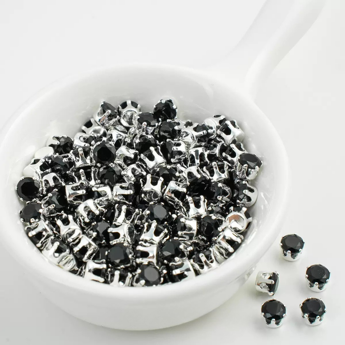 【A06】 5mm Round Zircon Beads – 50pcs Silver-Claw Rhinestones for DIY Handmade Jewelry iFCraftorium