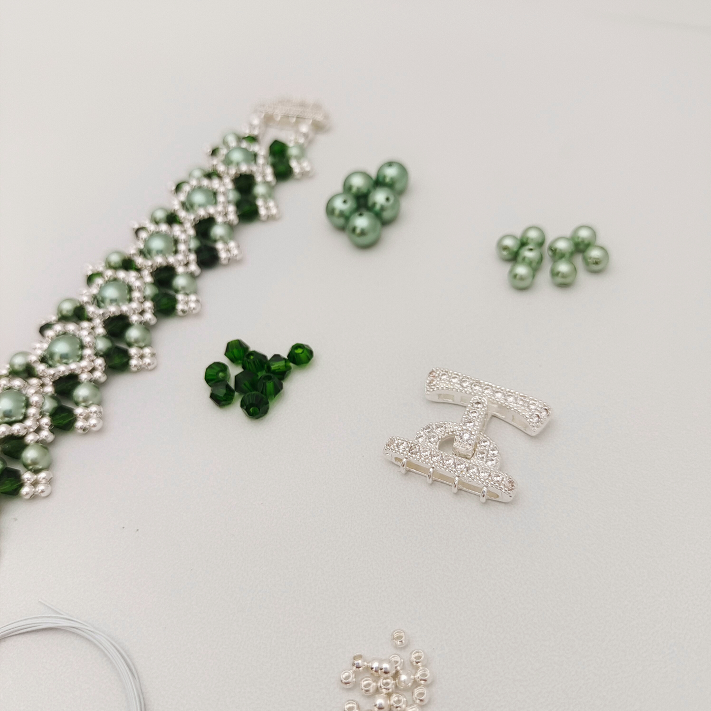 【No.53】 Vintage Peacock Green DIY Bracelet Craft Kit | Pearl & Crystal | Handmade Jewelry Includes Tutorial