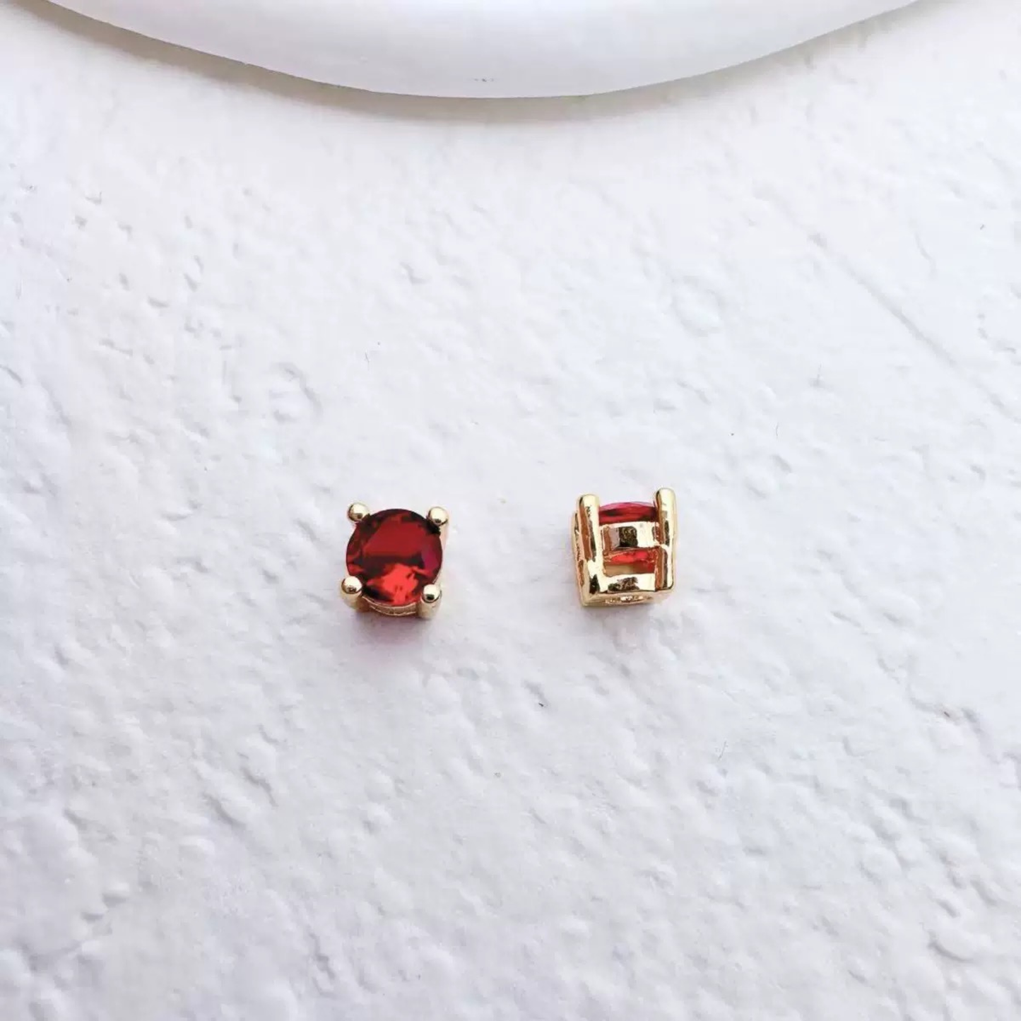 【A32】20PCS 4mm Round CZ 4-Prong Spacer | Gold-Plated Copper Beads | High-Color-Retention DIY Jewelry Findings for Bracelets & Necklaces iFCraftorium