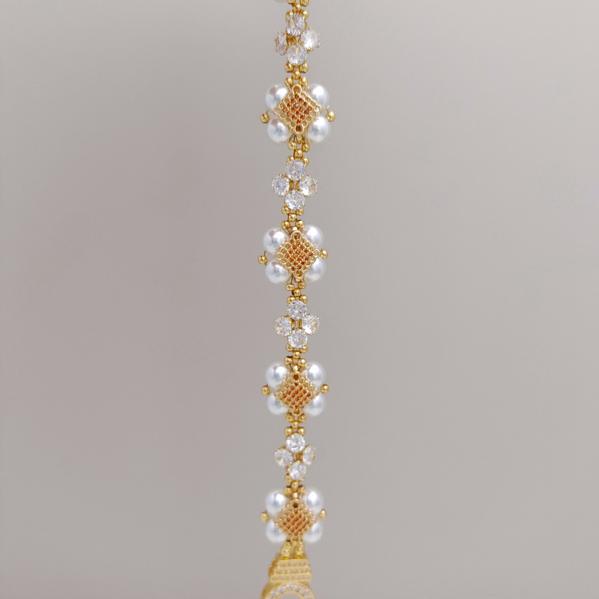 【No.135】Make Bracelets Kit Christmas Pearl | Complete Jewelry Making Set with Pearls, CZ Beads & Knot Spacers iFCraftorium