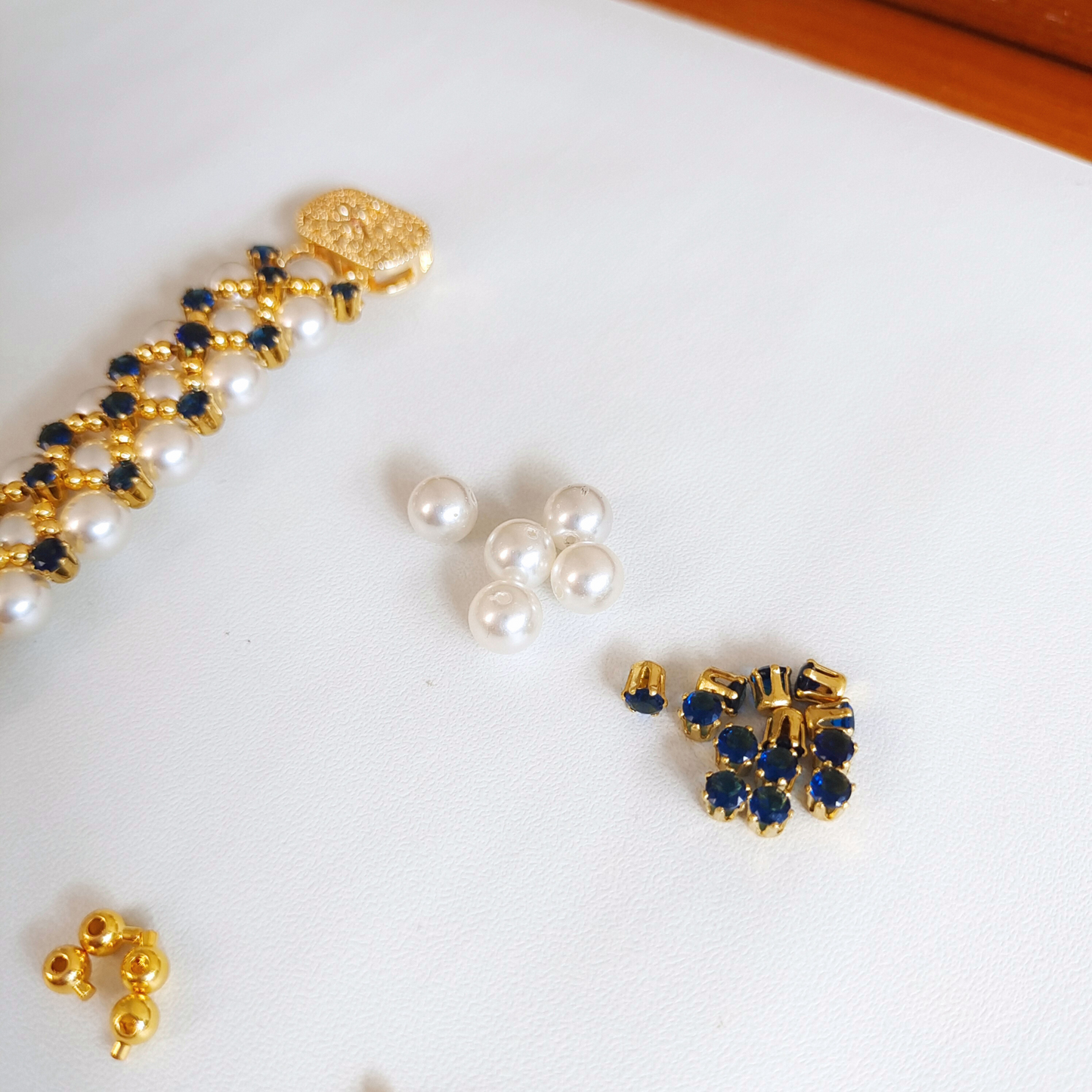 【No.45】 DIY Bracelet Craft Kit – Blue Phantom Beaded Design with Pearls & Sapphire Crystals Beading Set