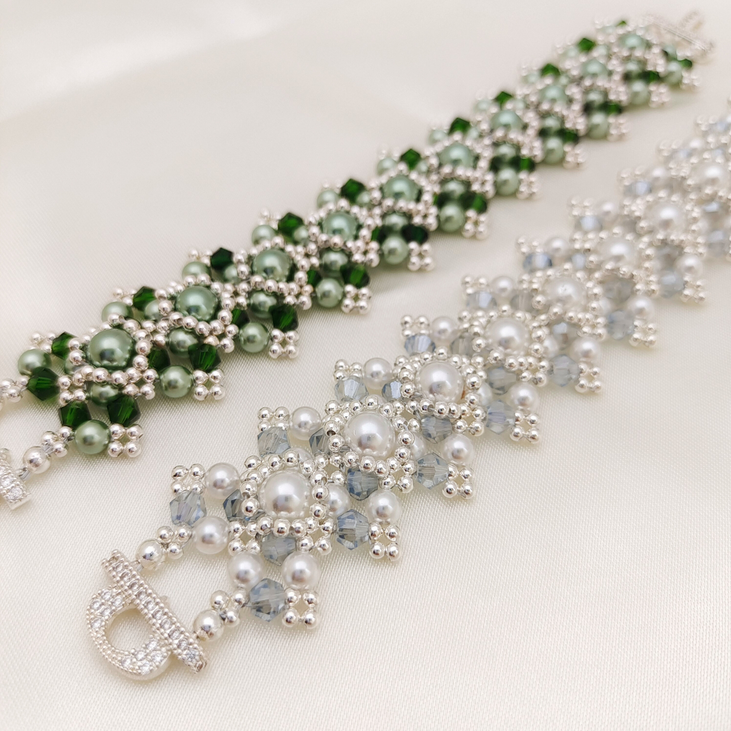 【No.53】 Vintage Peacock Green Handmade Bracelet Beaded Bracelet | Pearl & Crystal | Finished DIY Jewelry