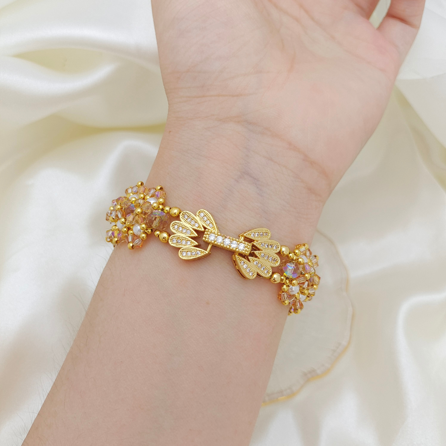 【No.122】DIY Beading Kit – Caramel Macchiato Bracelet | Pearls, AB Crystals & Peacock Clasp | Complete Tutorial
