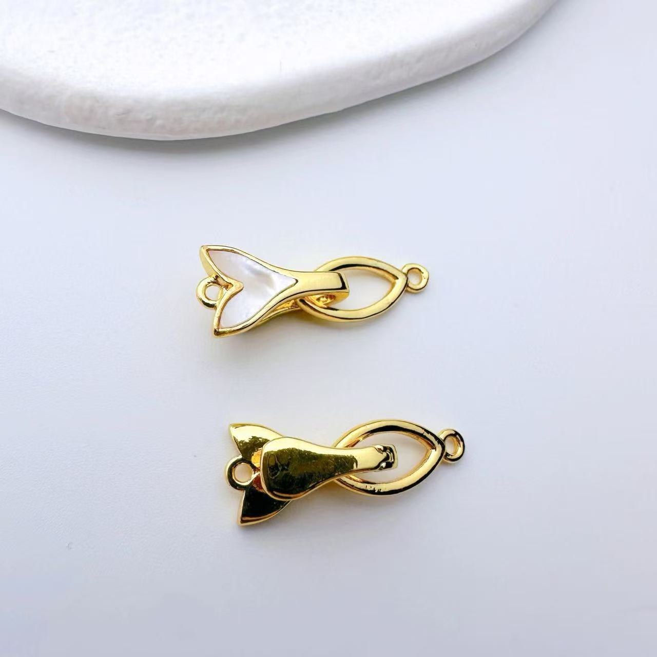 【B15】2PCS Mermaid Tail Clasp – Silver Plated, Alloy Jewelry Connector for DIY Bracelets & Necklaces iFCraftorium
