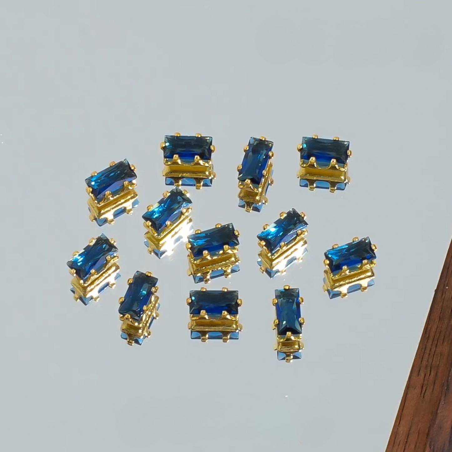 【A28】50pcs Rectangle Zircon Spacer Beads – 2.5x5mm Gold-Claw for DIY Handmade Jewelry