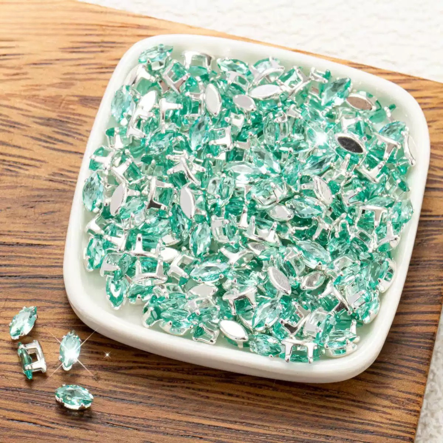 【A13】50pcs Marquise Zircon Spacer Beads – 3x6mm Silver-Claw DIY Jewelry Supplies iFCraftorium