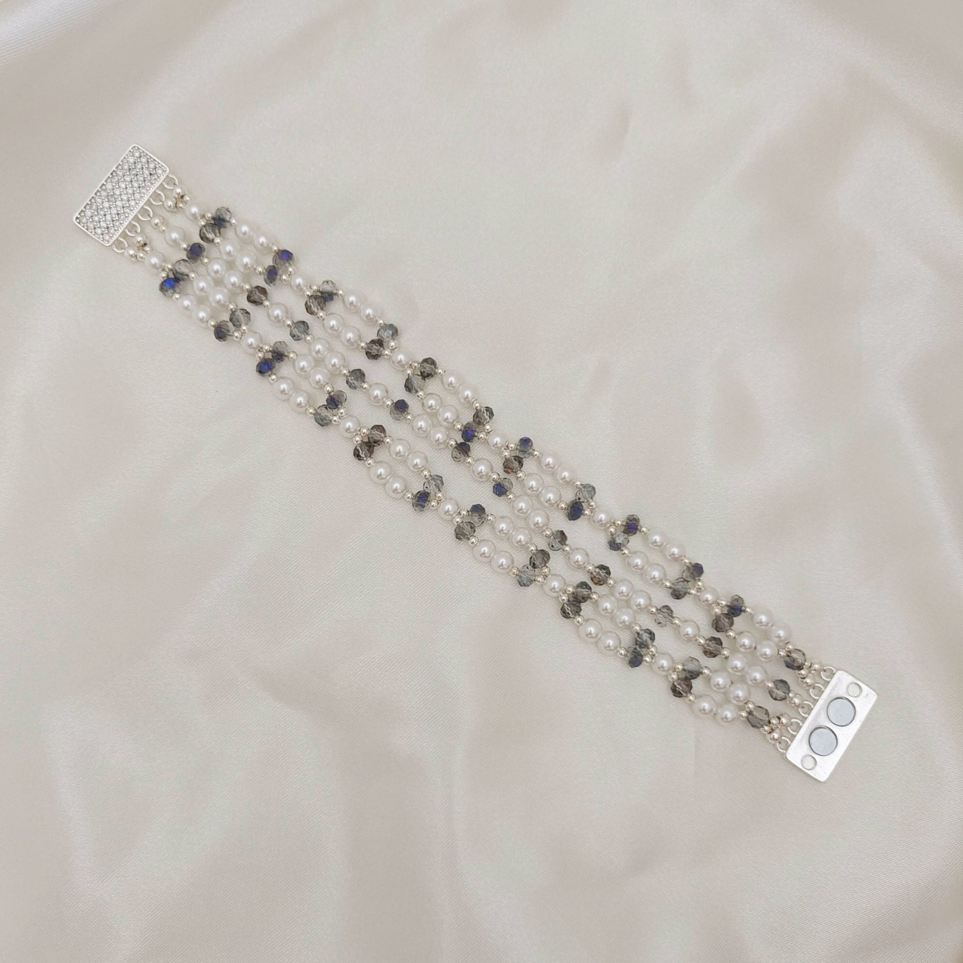 【No.131】DIY Bracelet Kit – “Five-Row Pearl Elegance” Beading Set | 4mm Pearls, Wheel Beads, 5-Row Magnetic Clasp | Complete Tutorial Included iFCraftorium