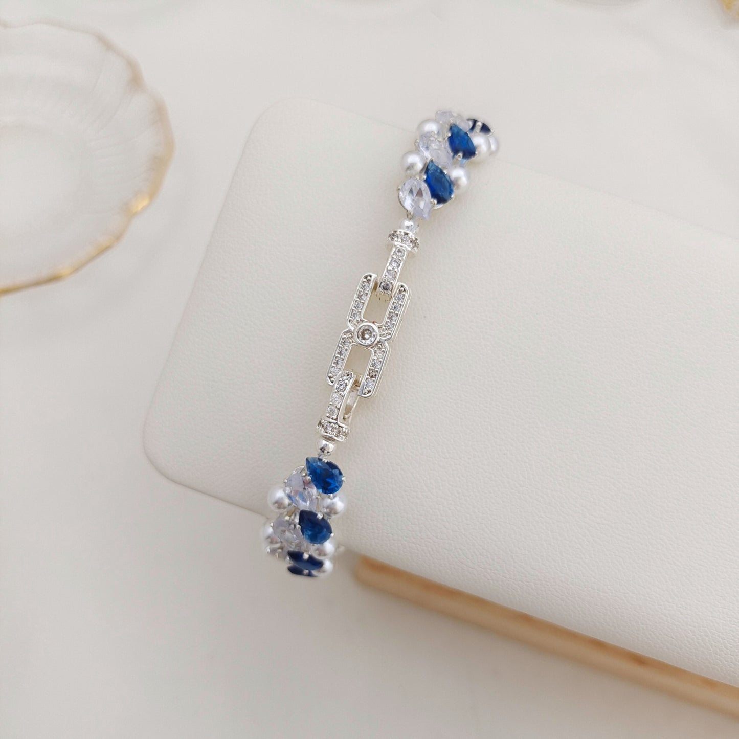 【No.179】DIY Teardrop Zircon Pearl Bracelet Making Kit | Complete Craft Kit with Tutorial | 4*6mm Teardrop Zircon 4mm Pearl Jewelry Kit iFCraftorium