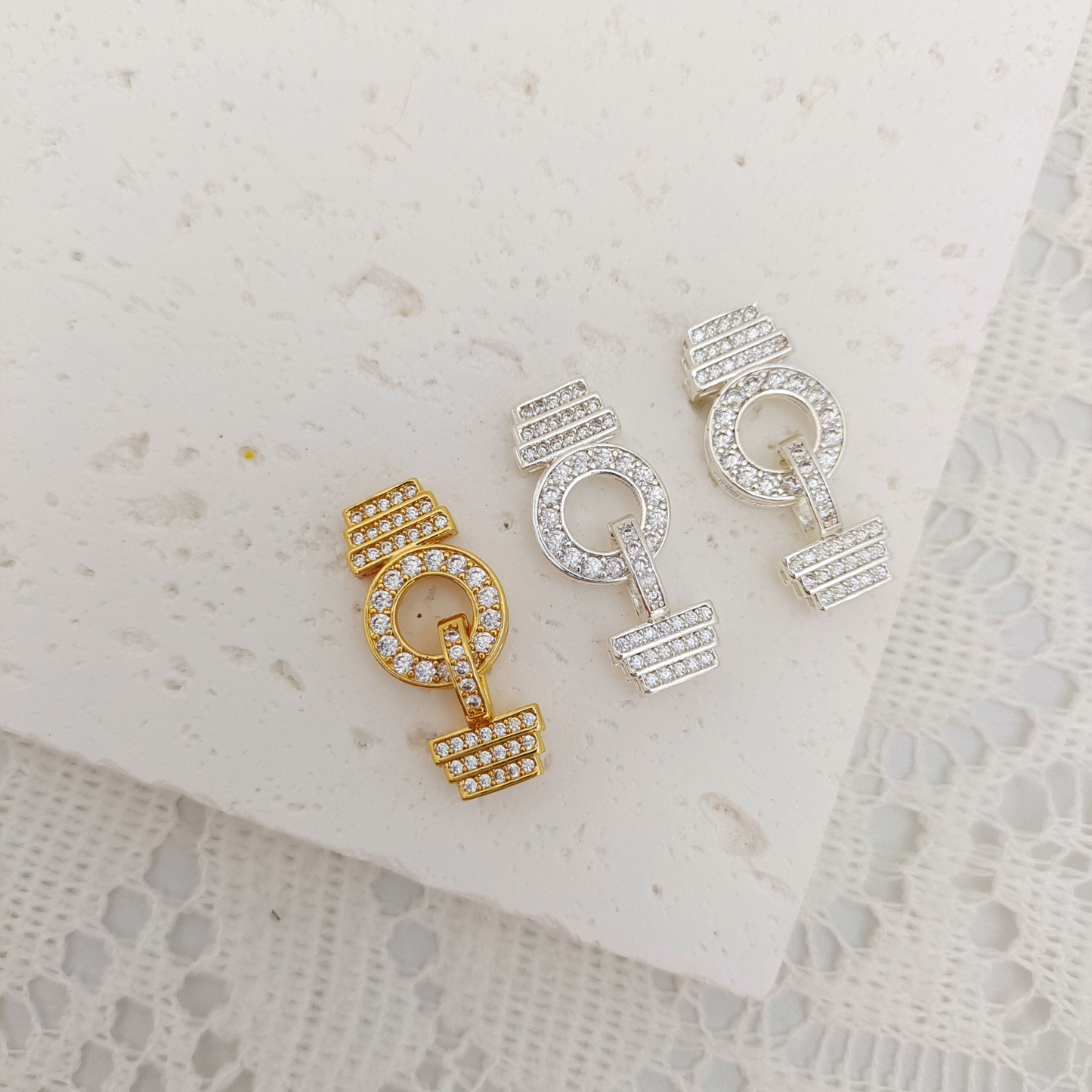 【B24】O-Shaped Clasp with Pave Rhinestones | Gold/Silver | 28×11.5mm | High-Gloss DIY Jewelry Connector