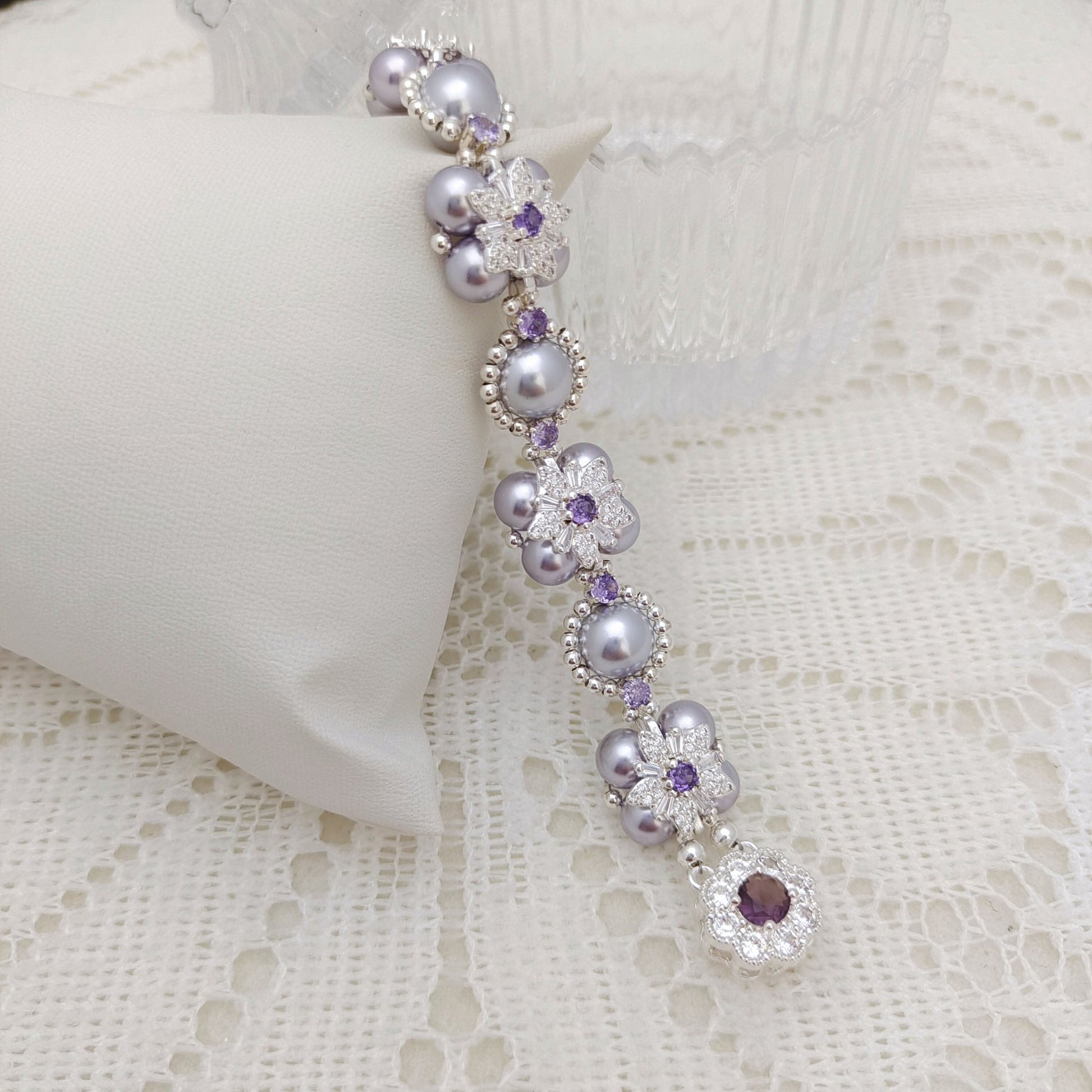 【No.136】Make Your Own Bracelet Kit – Snowfall, 6mm & 8mm Pearls, 3mm Zircons, Snowflake 3-Hole Spacer, Double-Clasp, Full Tutorial Included iFCraftorium