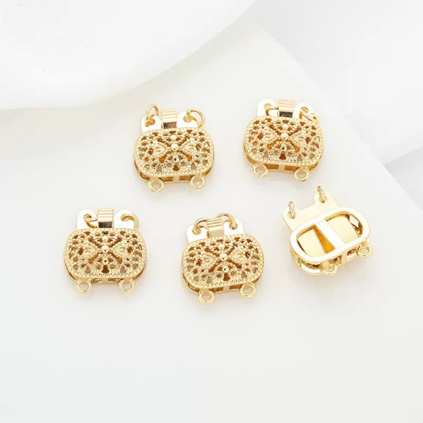 【B04】Vintage-Style Double-Strand Box Clasp – Hollow Filigree Design, 14×15mm for DIY Jewelry