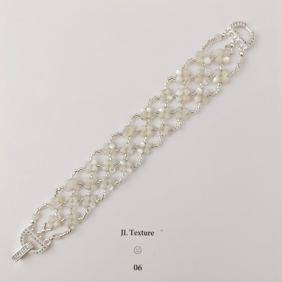 DIY Pearl Bracelet Making Kit – 4mm Shell Pearls & Delica Beads | iFCraftoriumChristmas Gift Kit#340 iFCraftorium