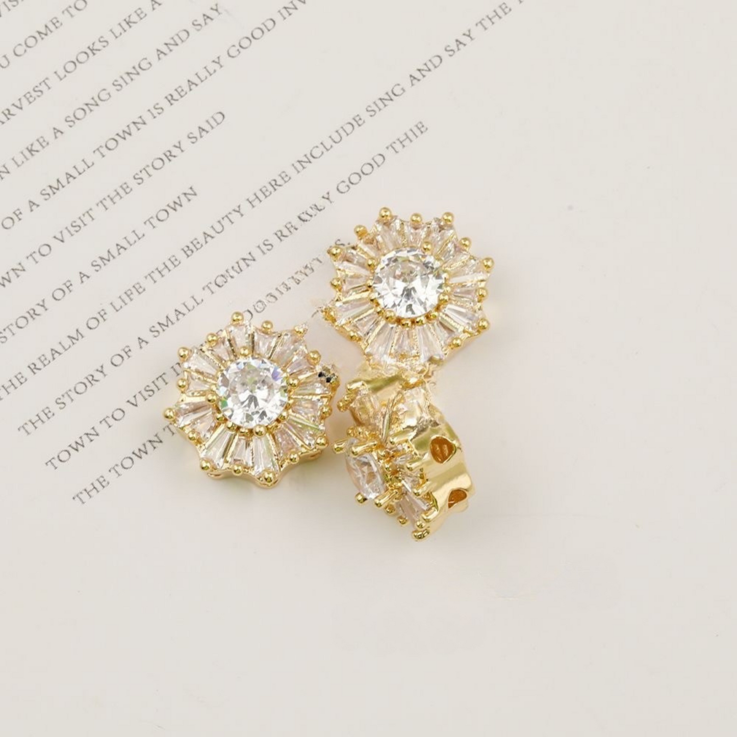 【S07】1PCS Snowflake CZ Spacer Beads – Sparkling Crystal Charms, Gold/Silver-Plated, for DIY Bracelets & Jewelry Making