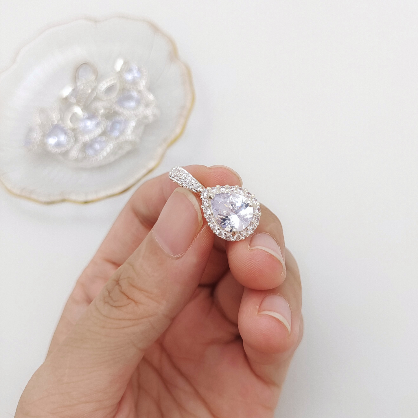 【B14】1PCS Teardrop CZ Pendant Clasp – Ice Blue, Silver Base, Multifunctional DIY Jewelry Connector