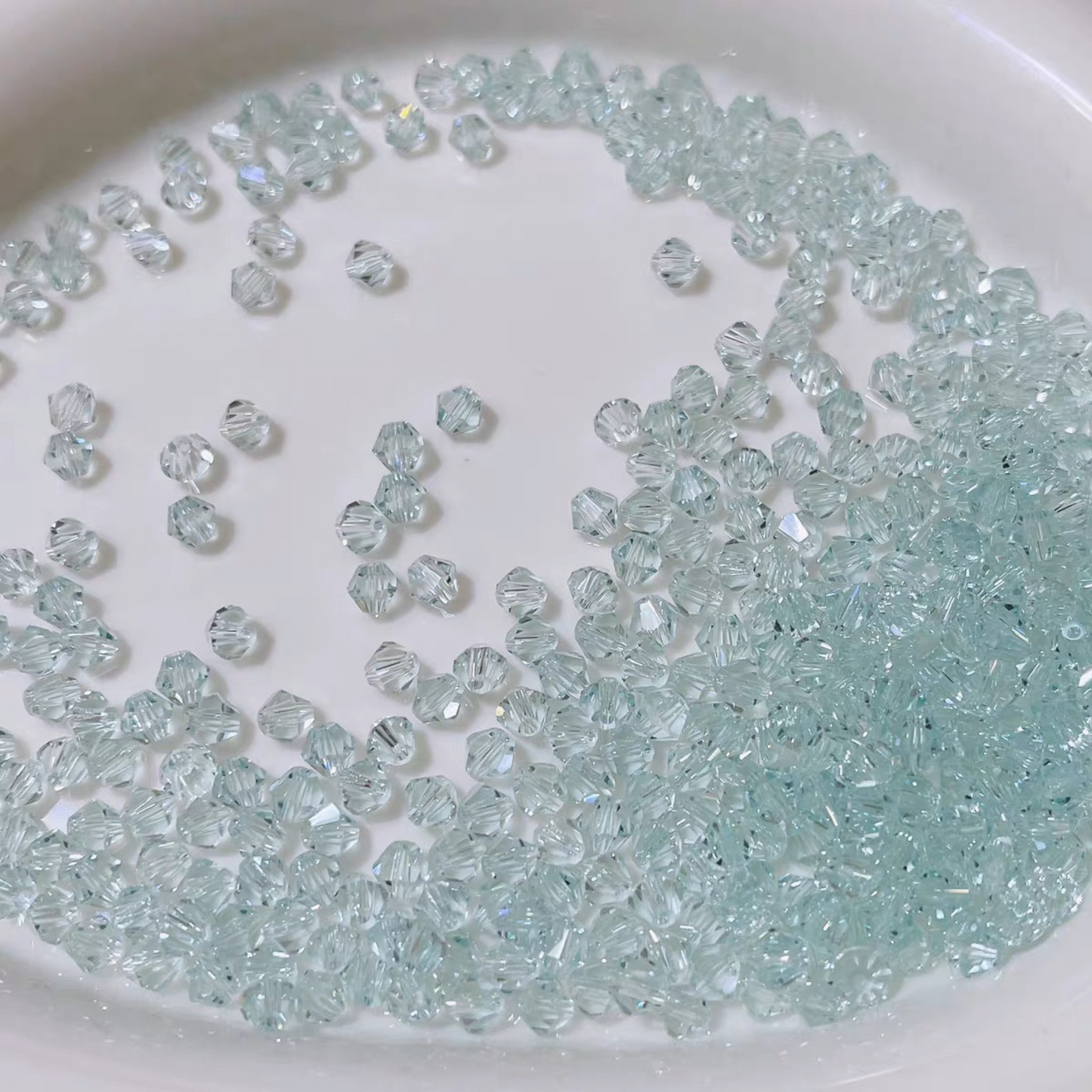 【L04】200pcs 4mm Transparent Diamond-Cut Glass Bicone Beads – Spacer Beads for DIY Bracelets & Necklaces