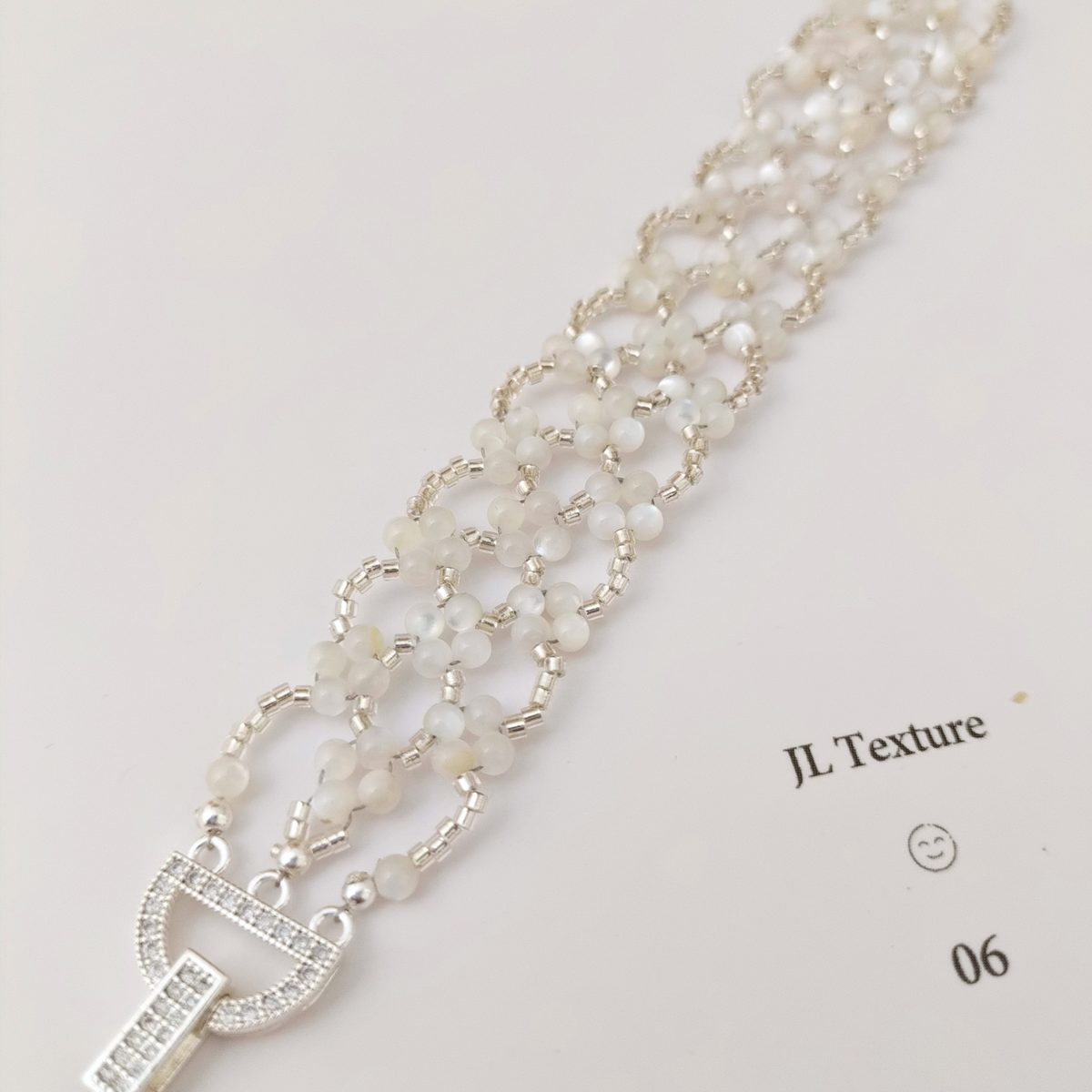 DIY Pearl Bracelet Making Kit – 4mm Shell Pearls & Delica Beads | iFCraftorium Christmas Gift Kit#340 iFCraftorium