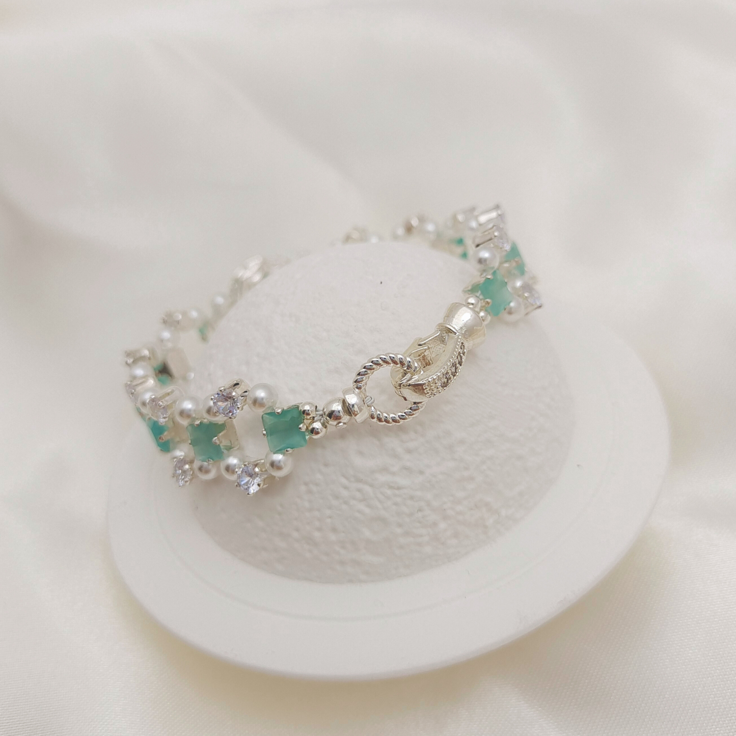【No.68】 Persian Cat Handmade Bracelet – Cat’s Eye CZ, White Zircon & Pearl DIY Beaded Jewelry Gift for Her