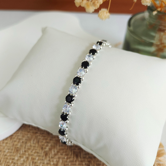【No.16】 Classic Black & White Handmade Bracelet – 4mm CZ Beads, Silver Seed Beads, Lollipop Clasp DIY Jewelry Beaded Bracelet Gift for Her